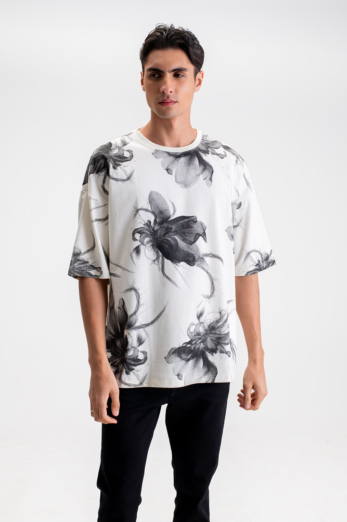 ALLOVER FLORAL PRINT OVERSIZED T-SHIRT