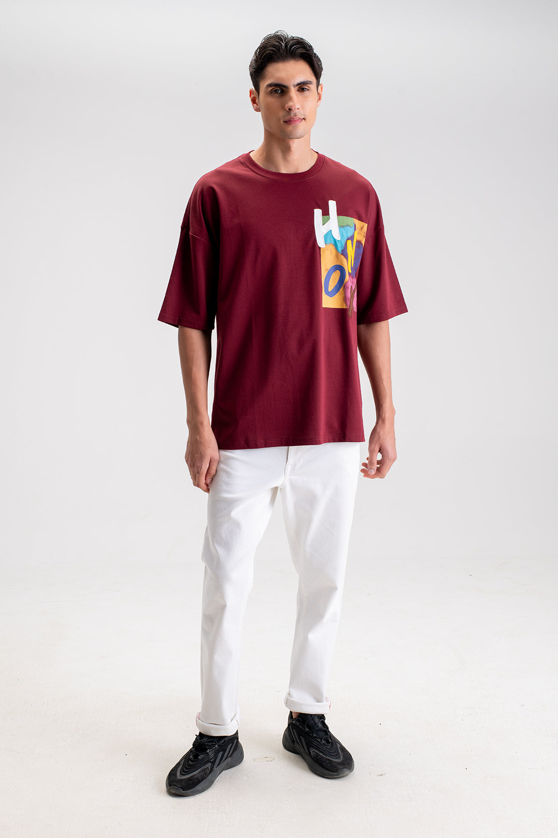 GRAPHIC PRINT OVERSIZED T-SHIRT