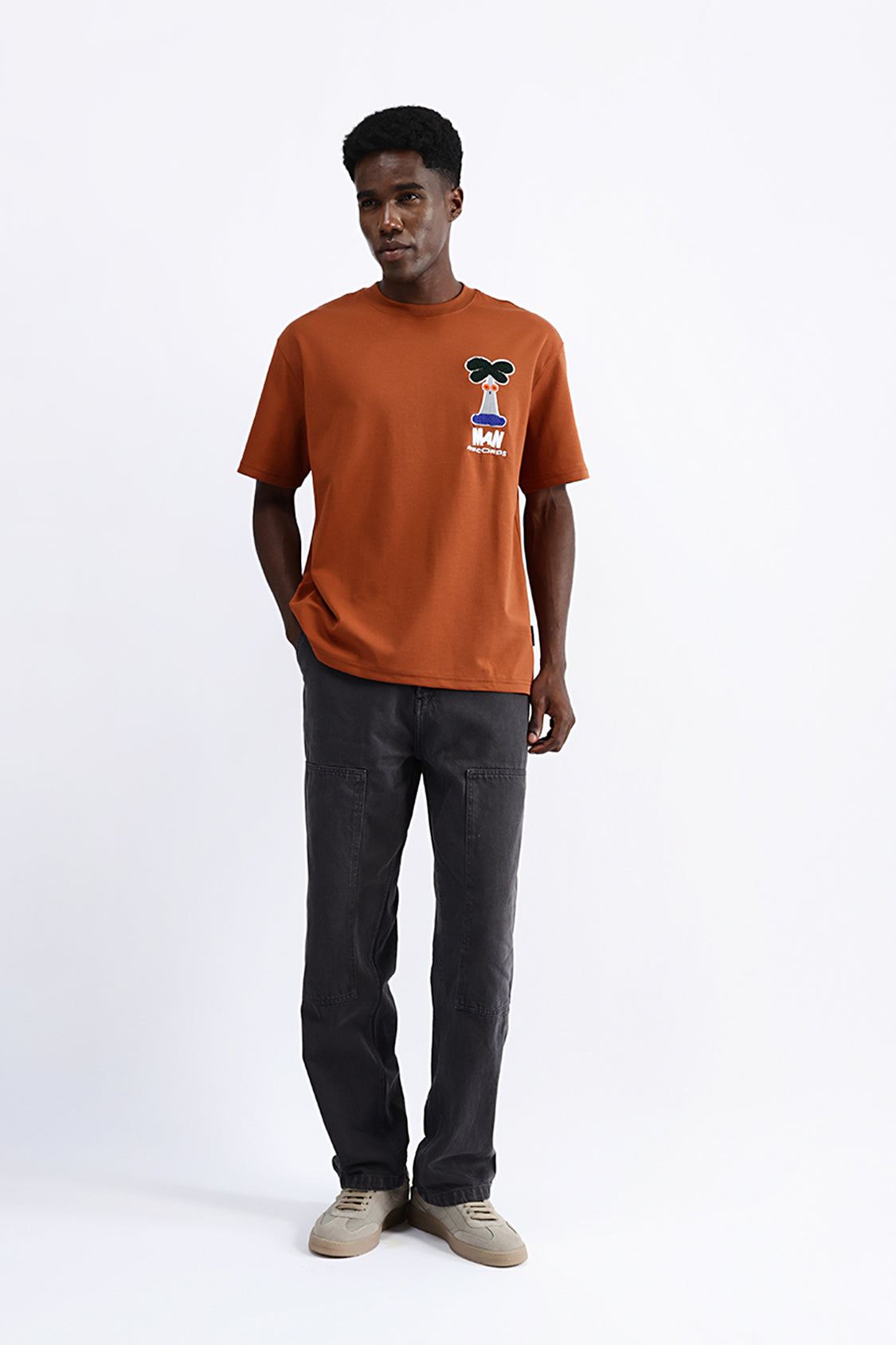 PATCH EMBROIDERED OVERSIZE TEES