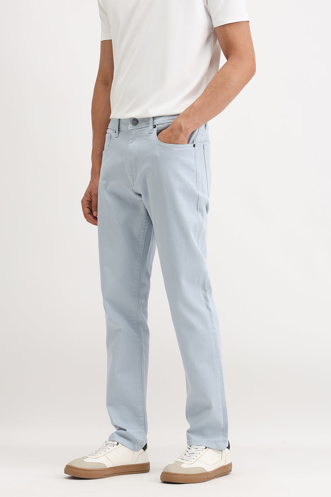 REGULAR FIT COLORED JEANS
