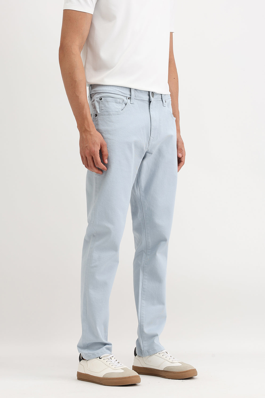 REGULAR FIT COLORED JEANS