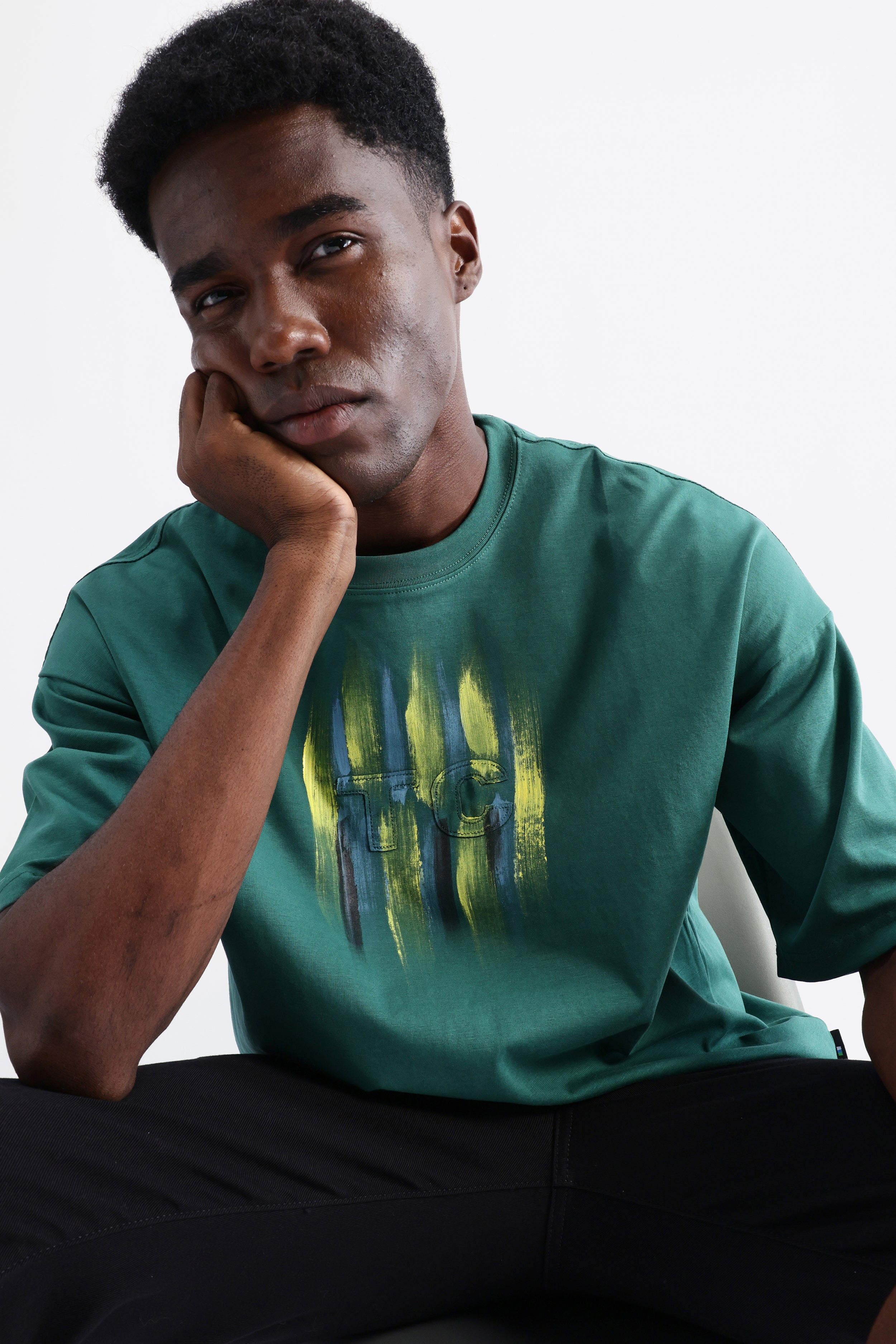 GRAPHIC PRINT OVERSIZED T-SHIRT