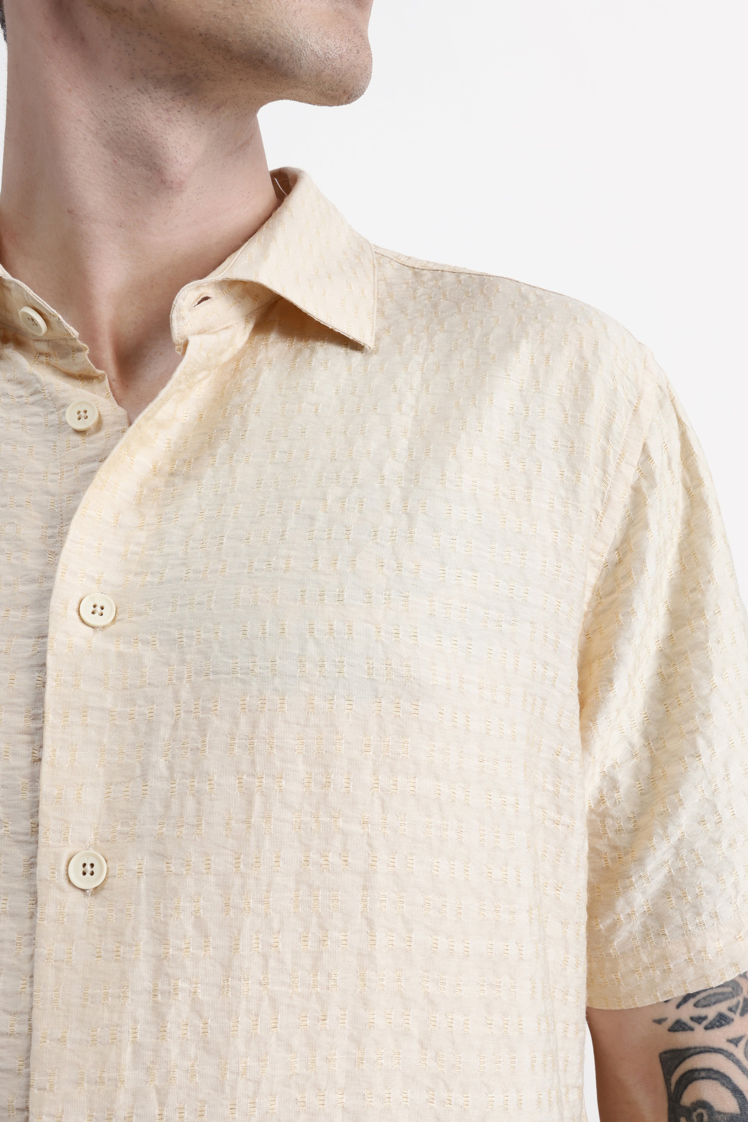 HALF SLEEVES TEXURED SHIRT