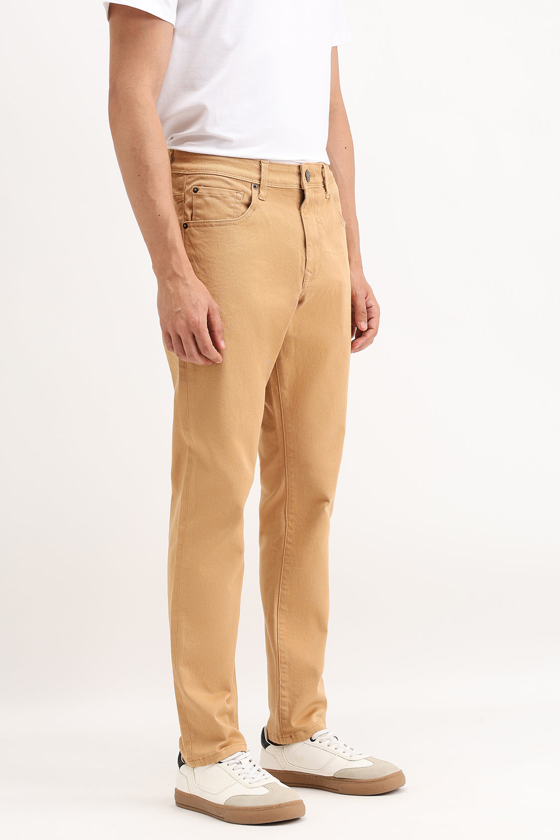 REGULAR FIT COLORED JEANS