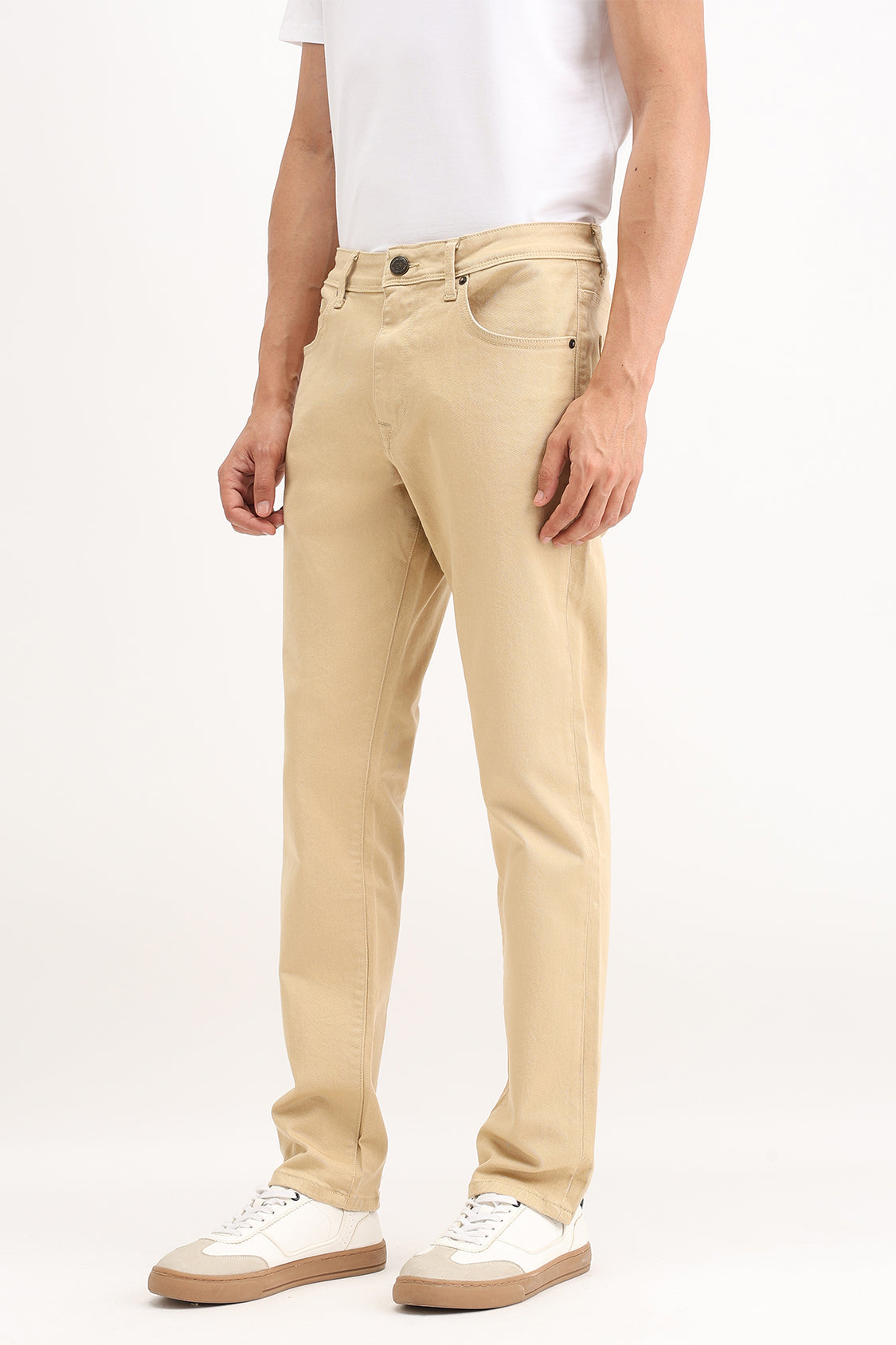 REGULAR FIT COLORED JEANS