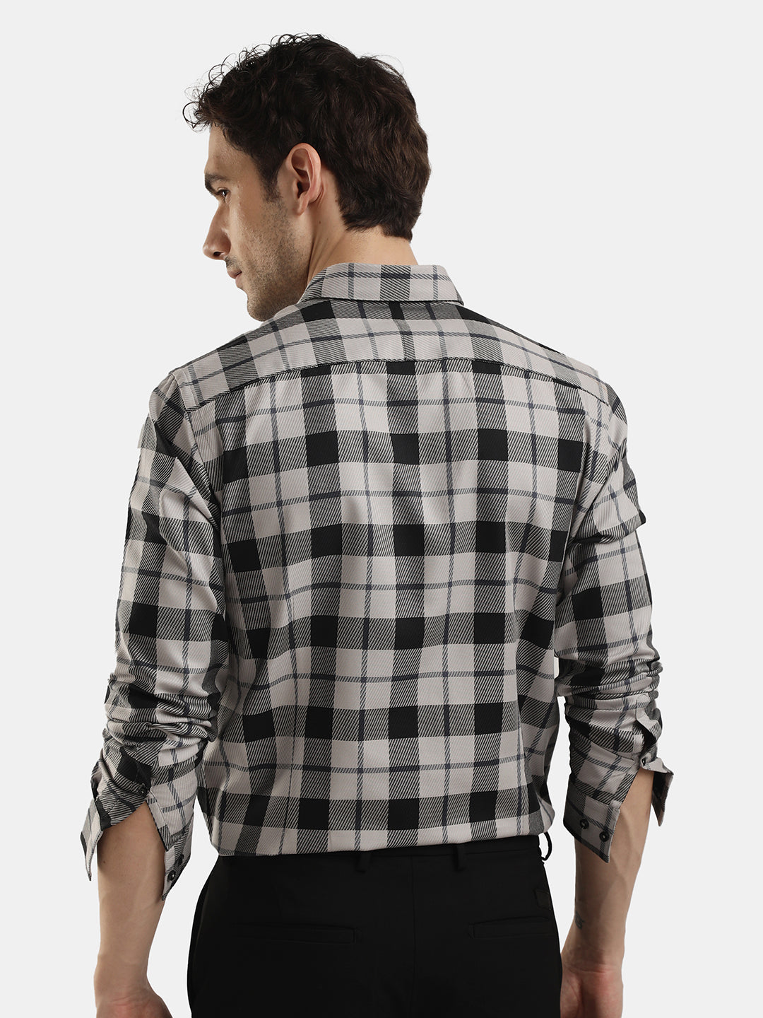 FULL SLEEVES CHECKED SHIRT