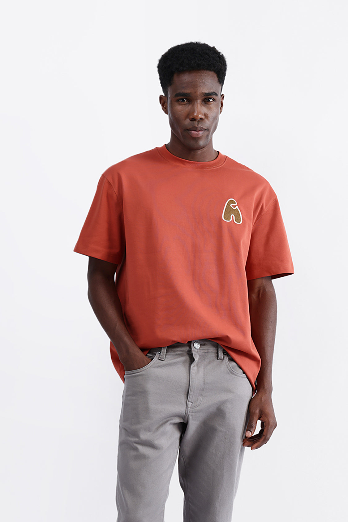 EMBROIDERED OVERSIZED TEE