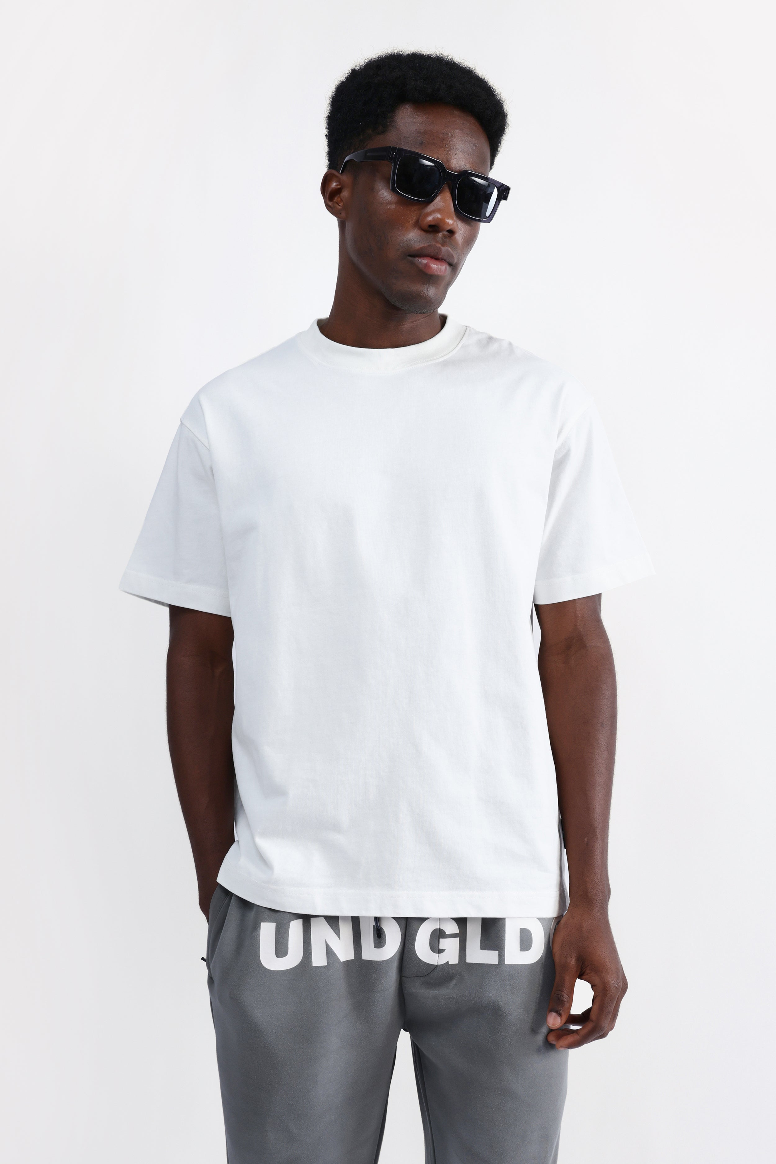 OVERSIZED PLAIN T-SHIRT