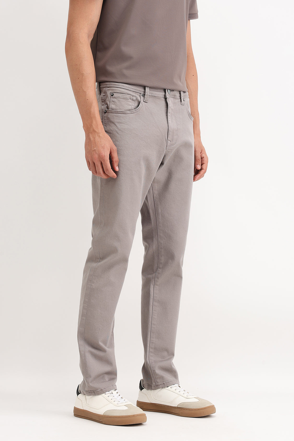 REGULAR FIT COLORED JEANS