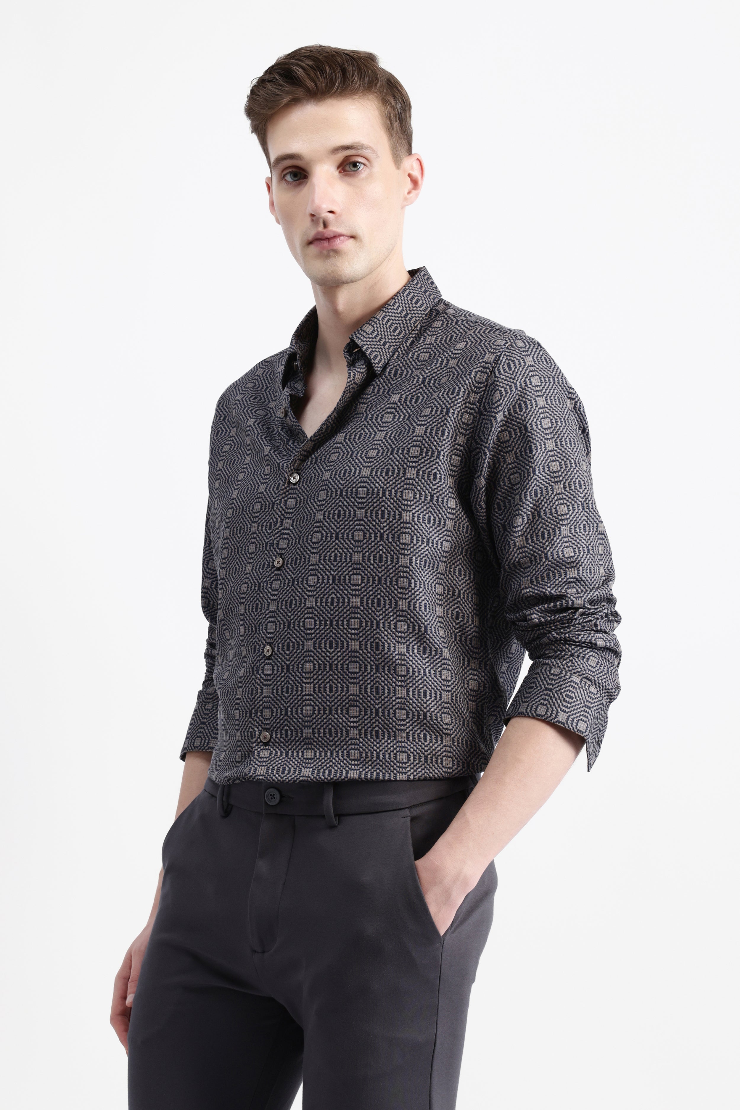 GEOMETRIC JACQUARD SHIRT