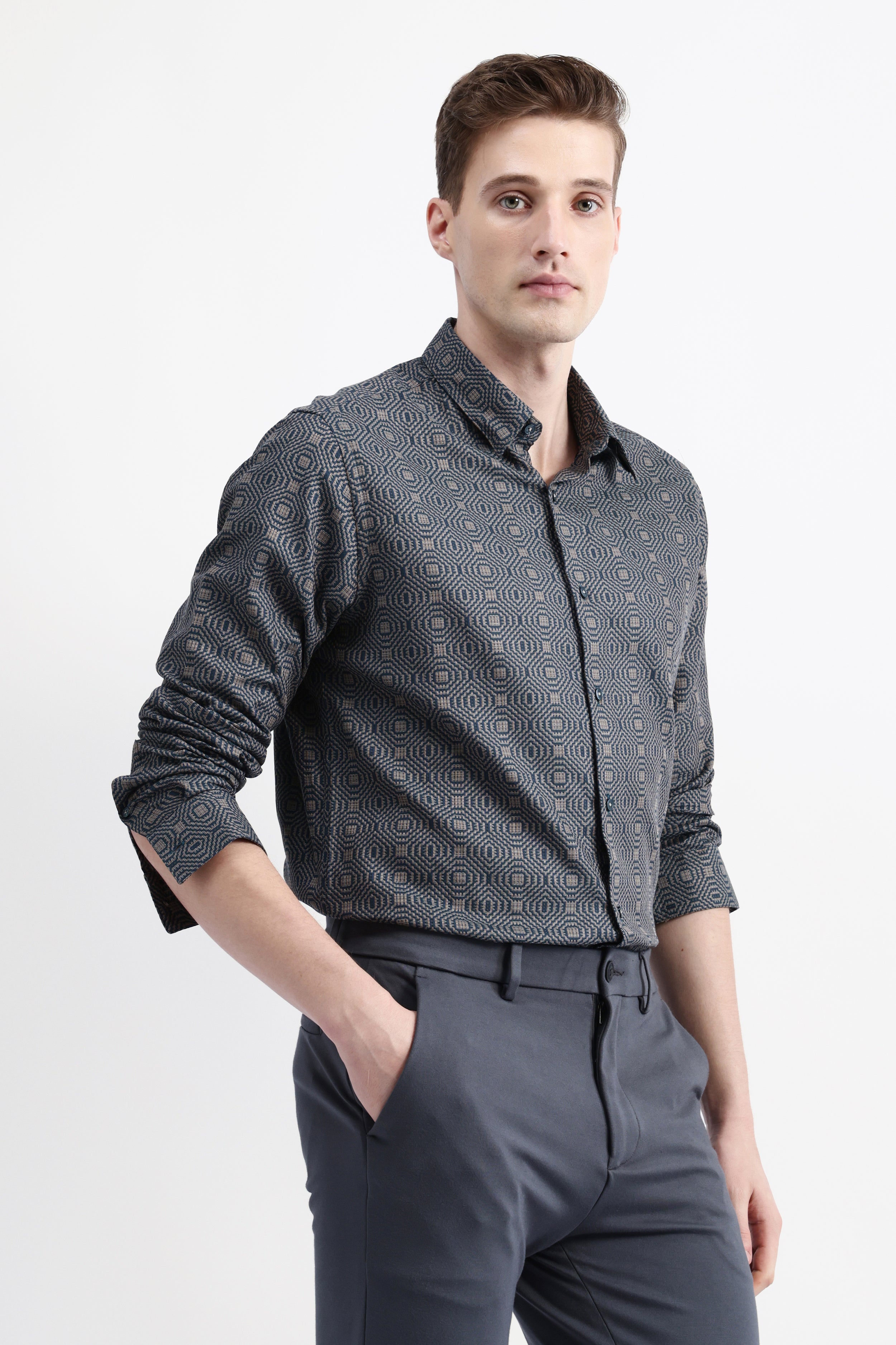 GEOMETRIC JACQUARD SHIRT