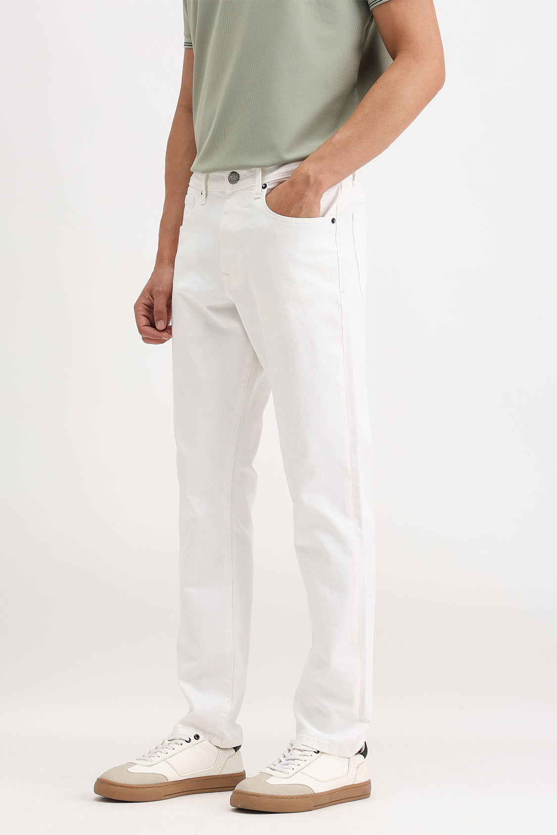 REGULAR FIT COLORED JEANS
