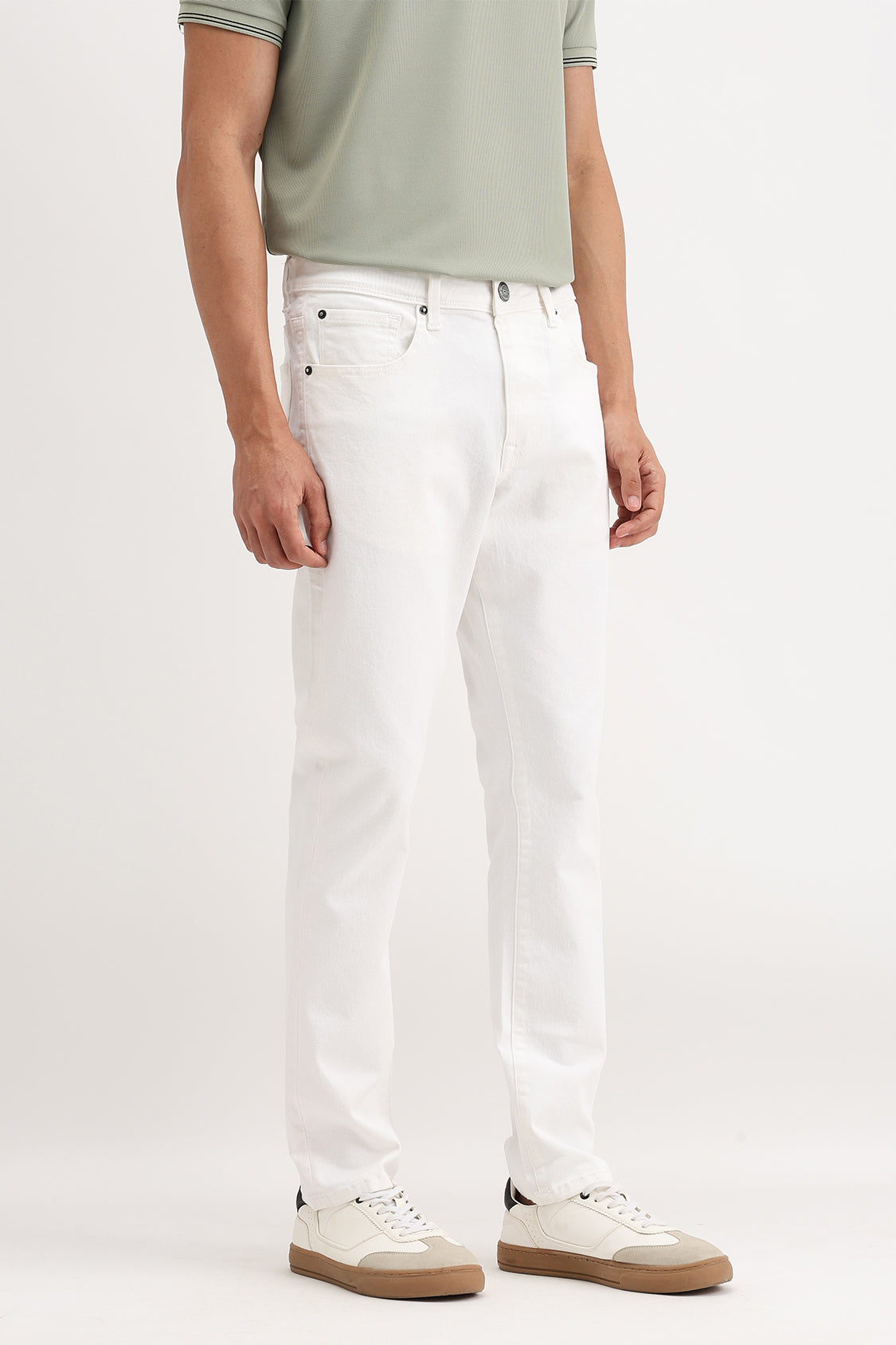 REGULAR FIT COLORED JEANS