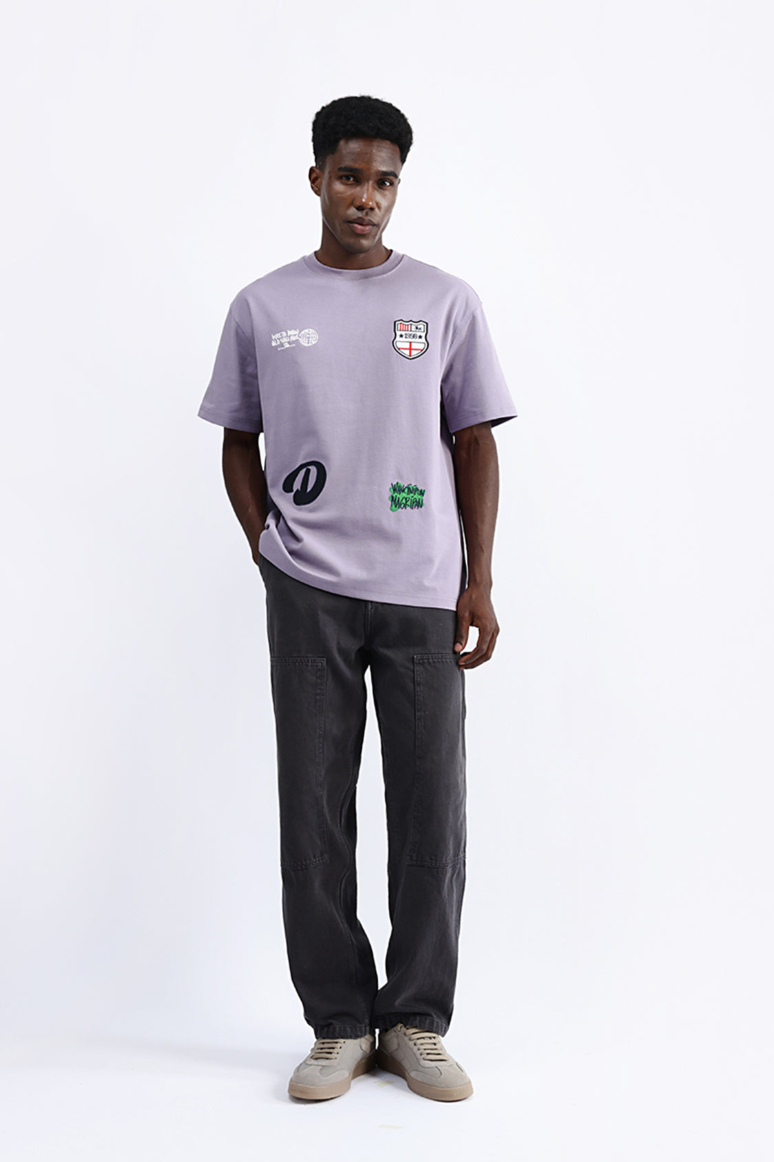 PATCH EMBROIDERED OVERSIZED TEE