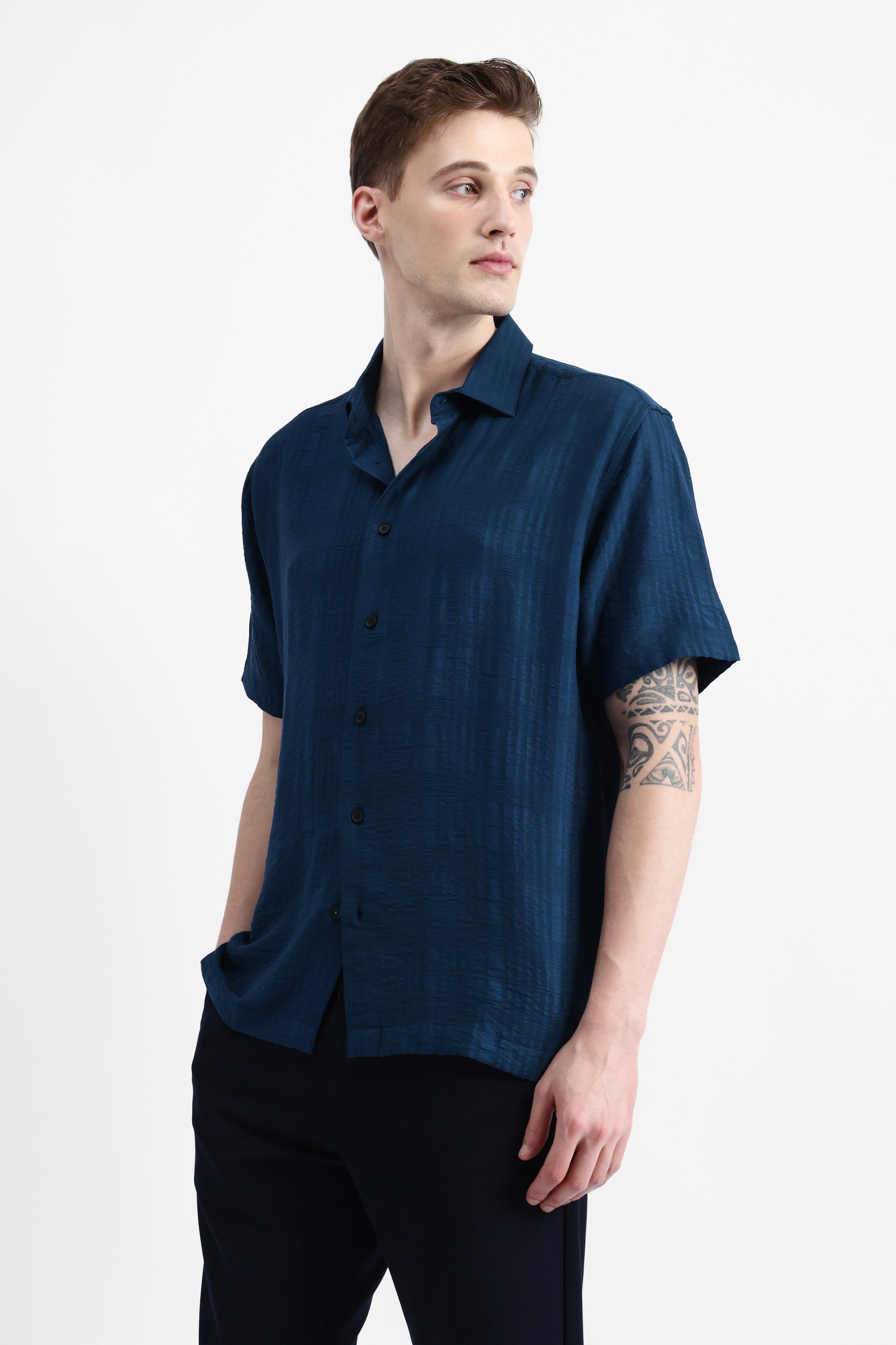 HALF SLEEVES TEXURED SHIRT