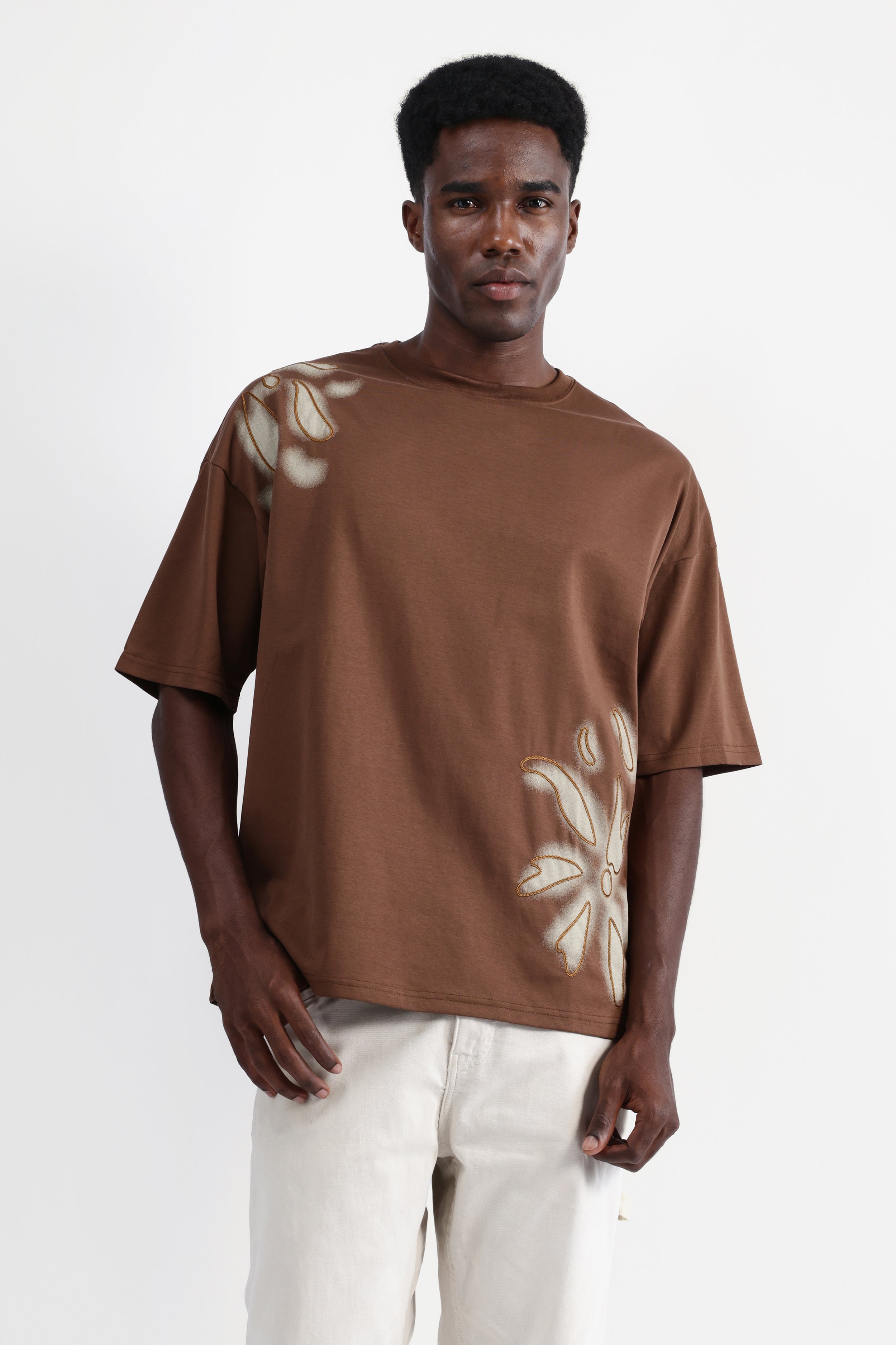 EMBROIDERED OVERSIZED T-SHIRT