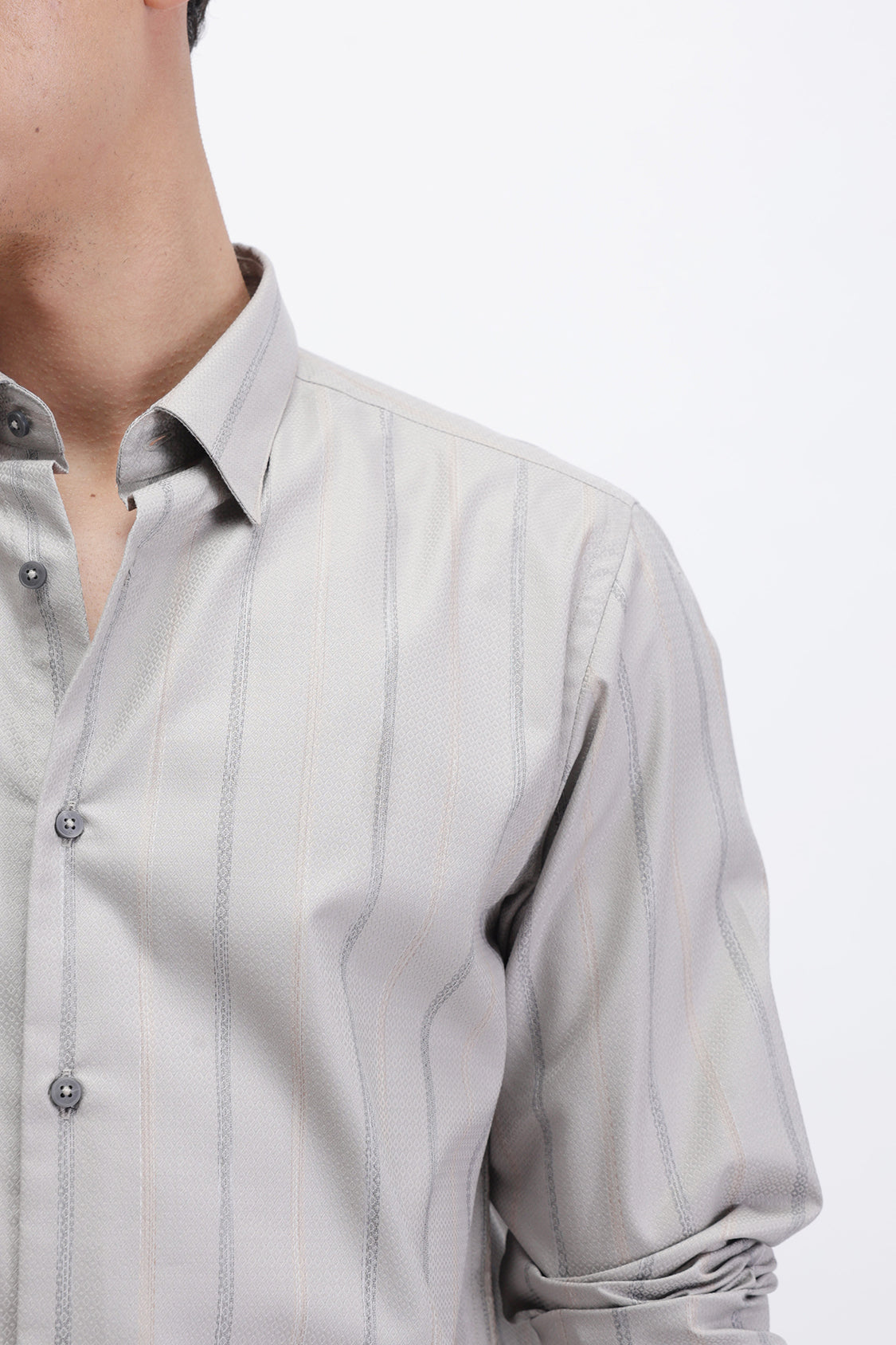 SLIM FIT STRIPED SHIRT