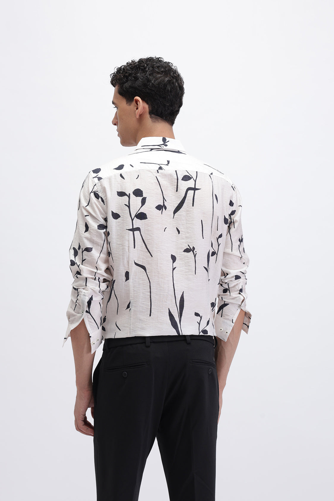 LEAF PRINTED SHIRT