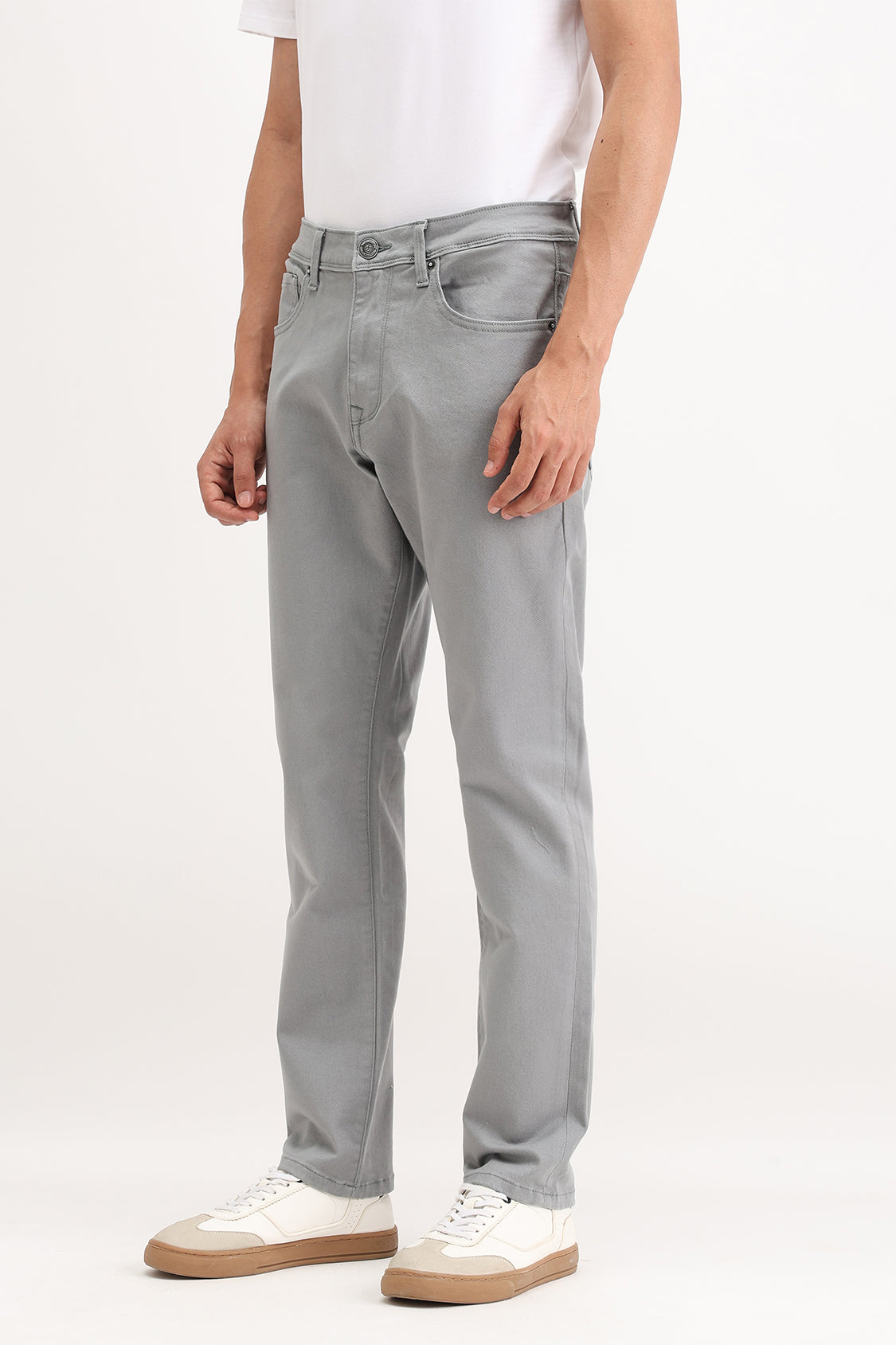 REGULAR FIT COLORED JEANS