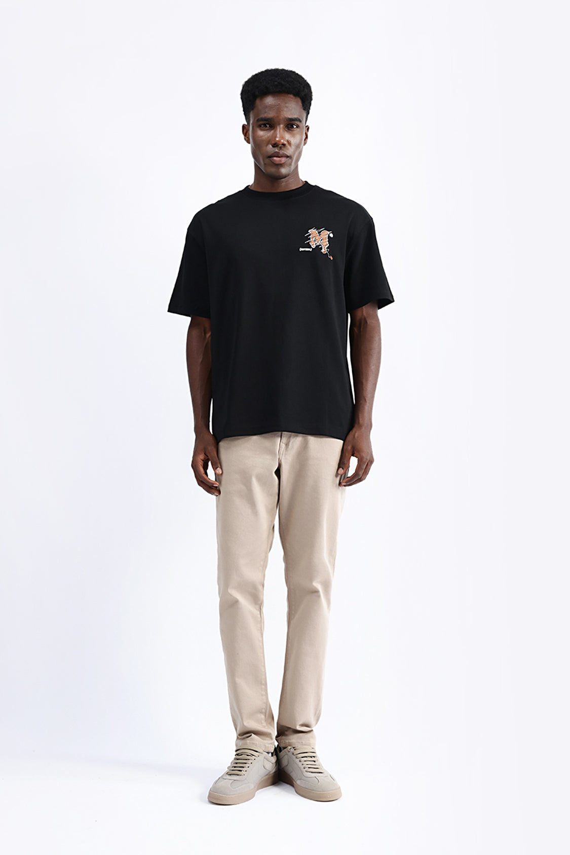 PATCH EMBROIDERED OVERSIZED TEE