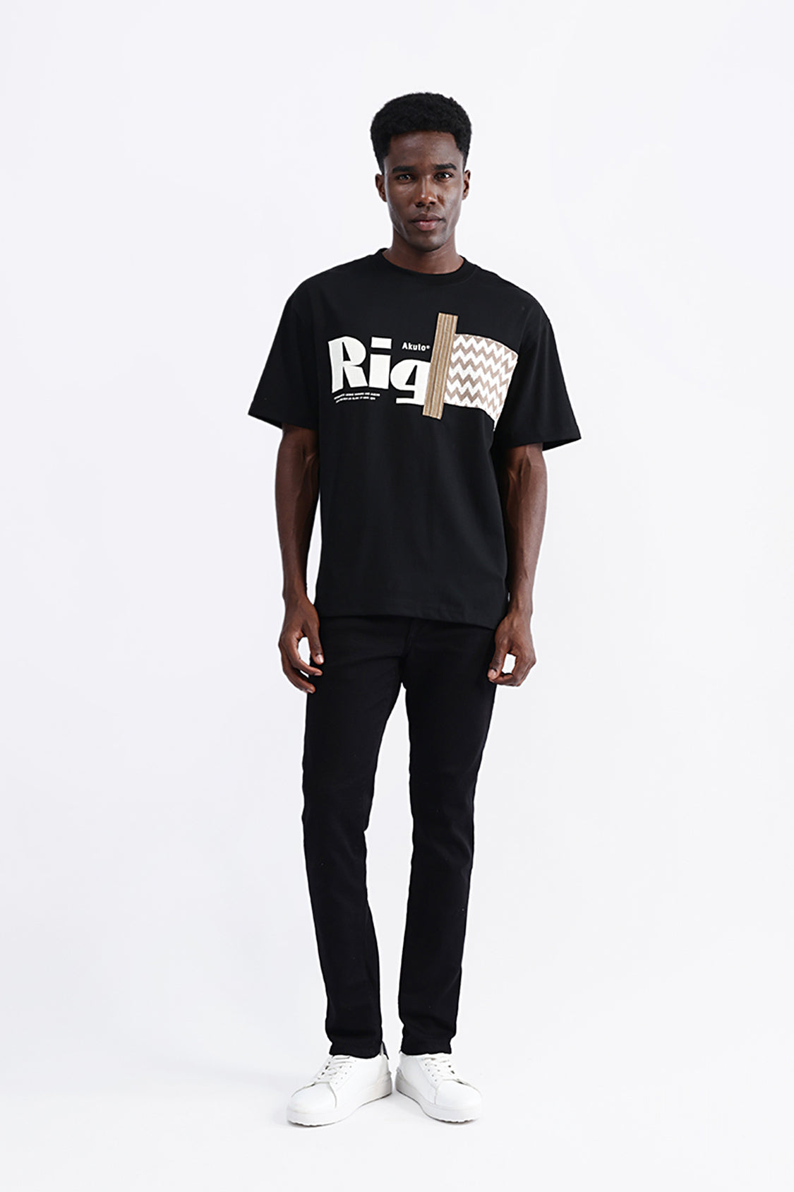 PATCH EMBROIDERED OVERSIZED TEE