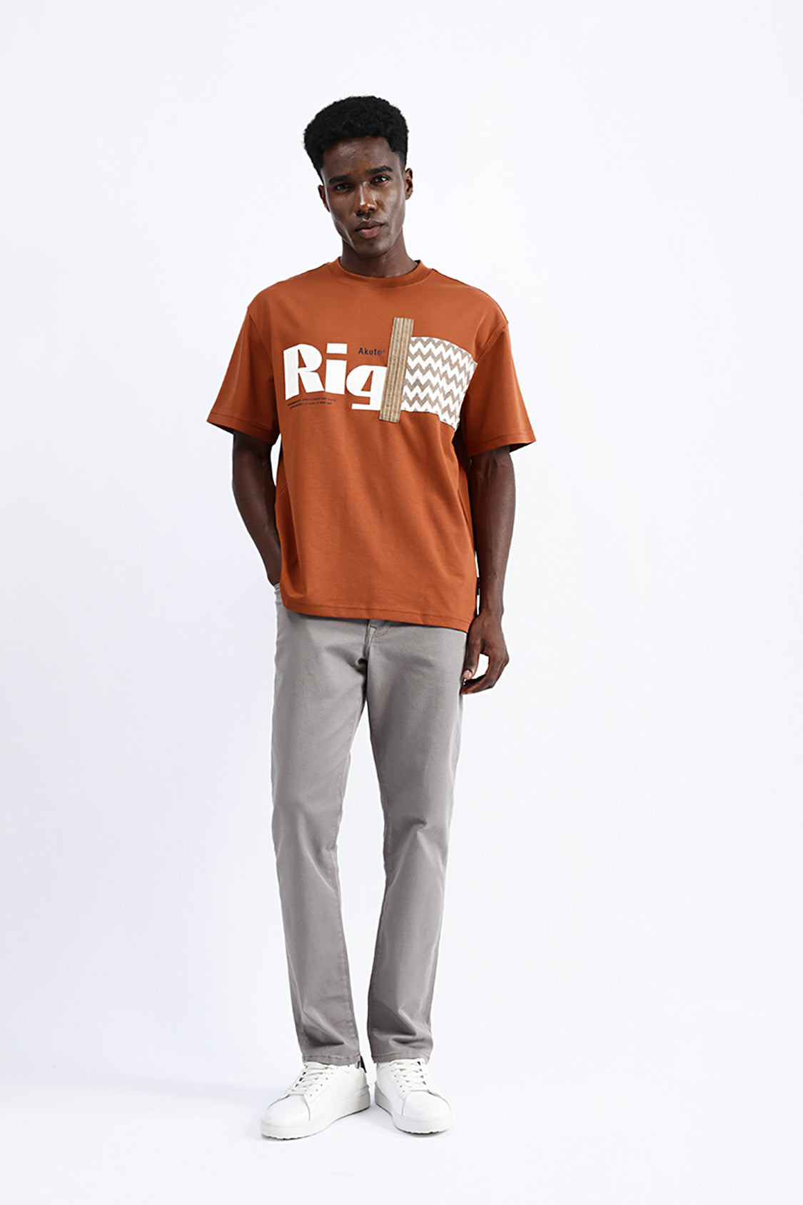 PATCH EMBROIDERED OVERSIZED TEE