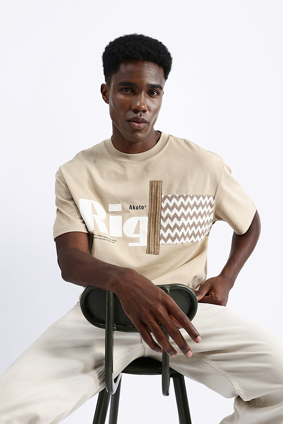 PATCH EMBROIDERED OVERSIZED TEE