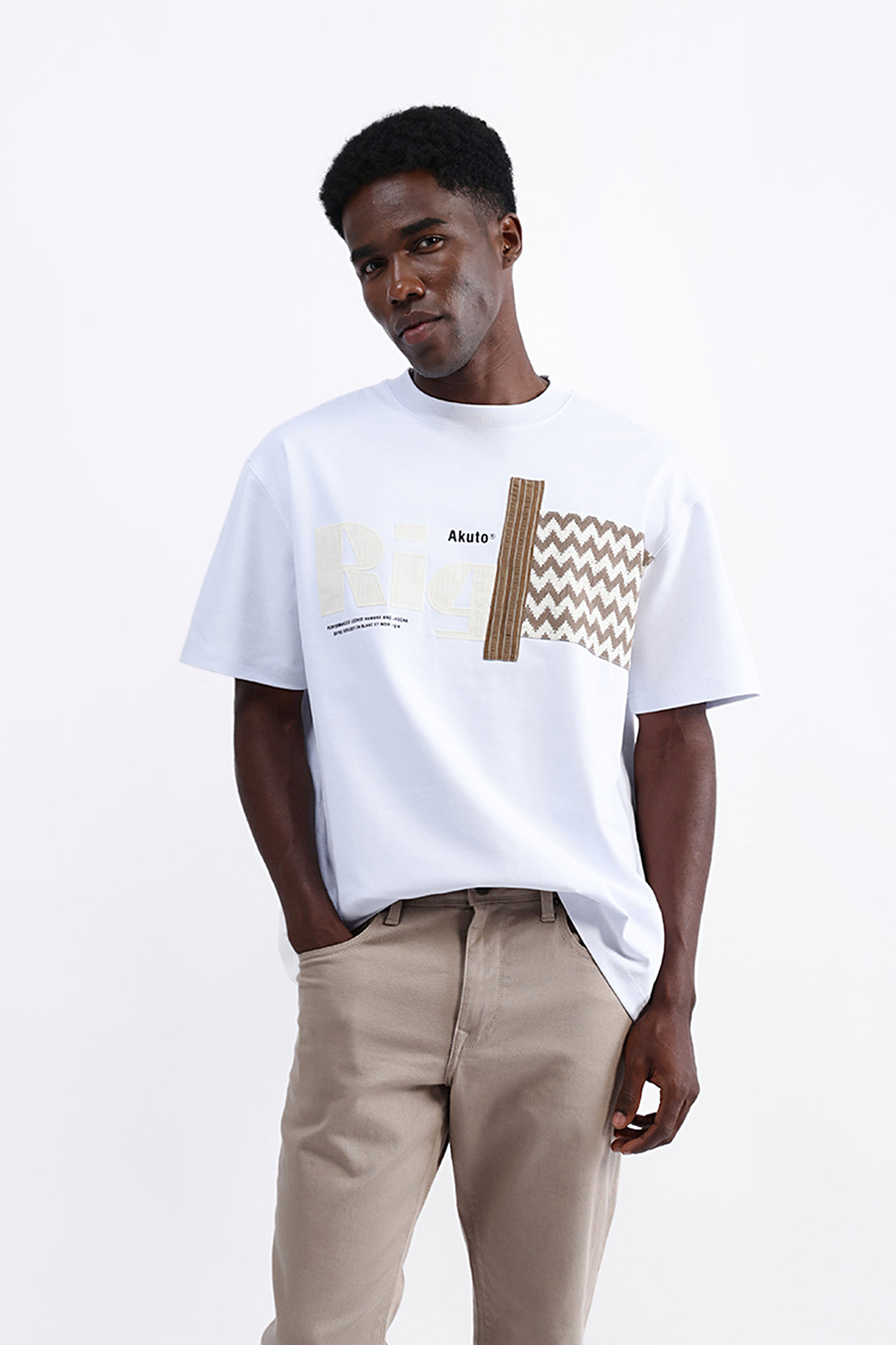 PATCH EMBROIDERED OVERSIZED TEE