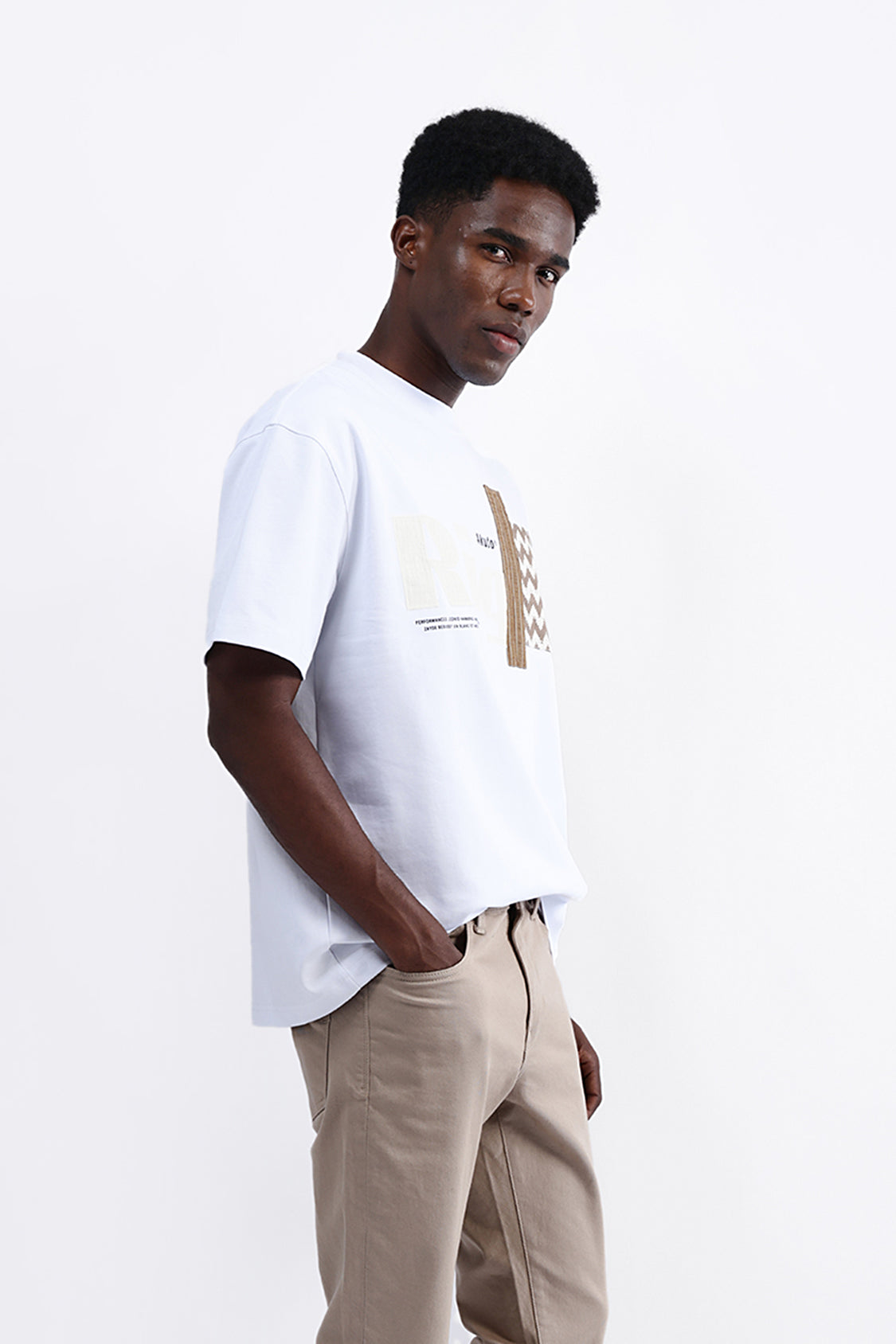 PATCH EMBROIDERED OVERSIZED TEE