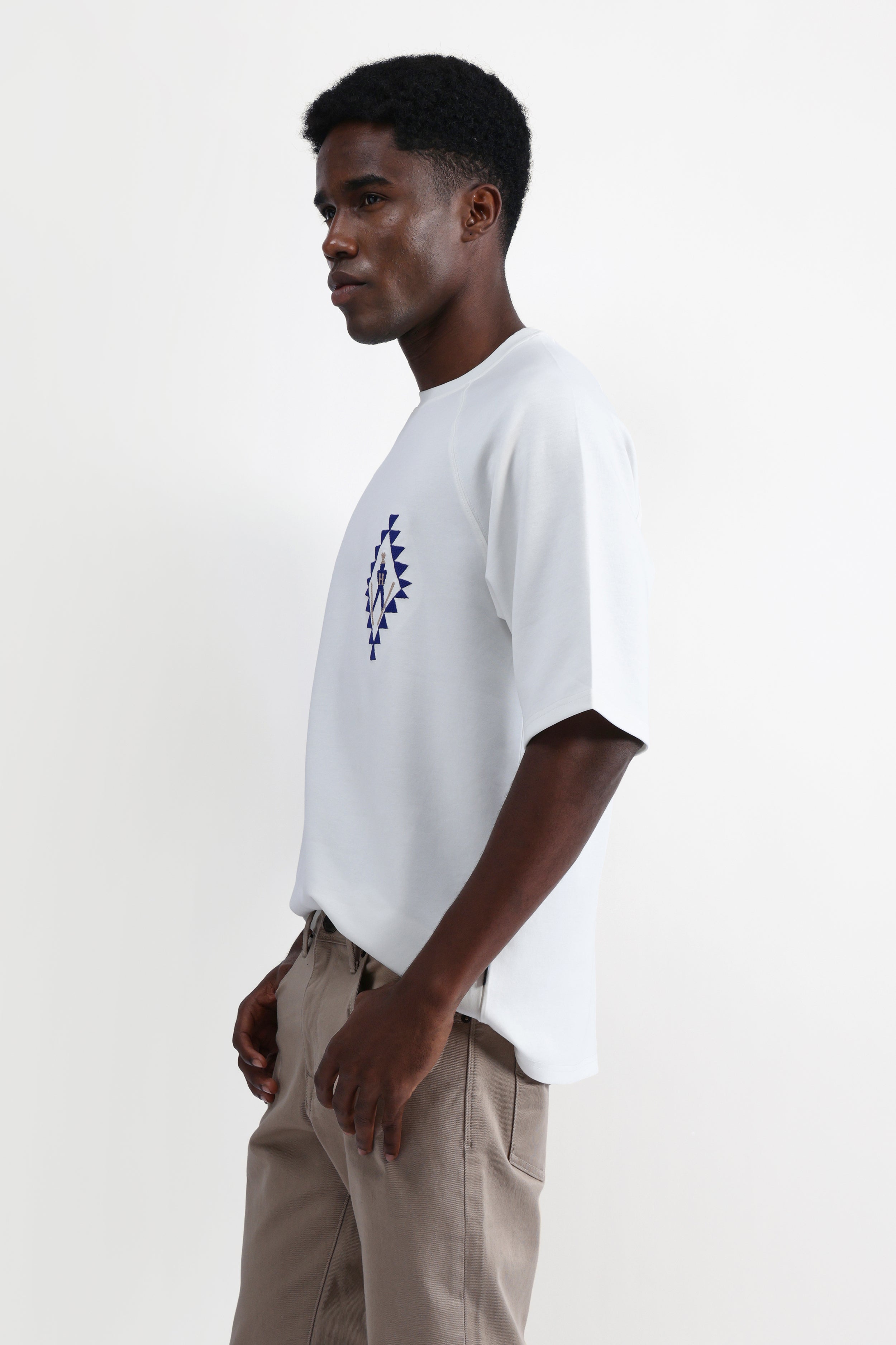 EMBROIDERED OVERSIZED T-SHIRT