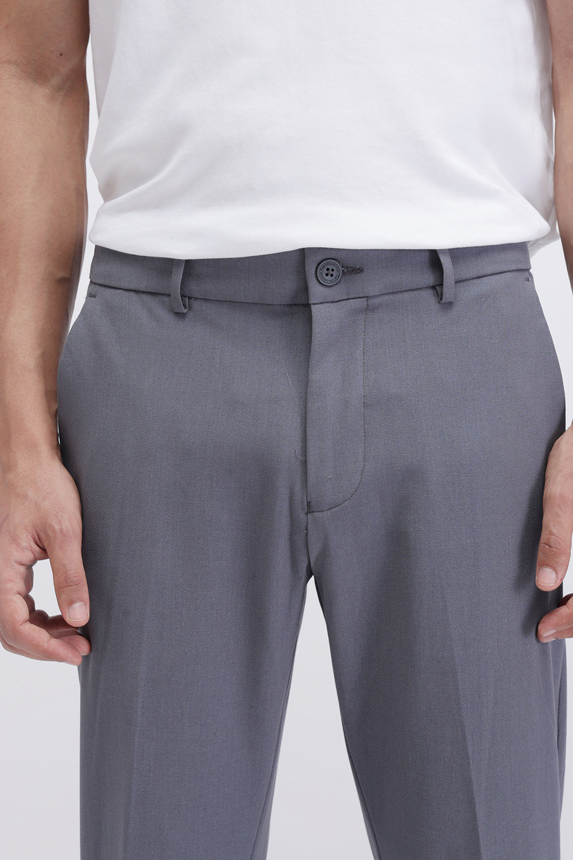 SLIM FIT CASUAL TROUSER
