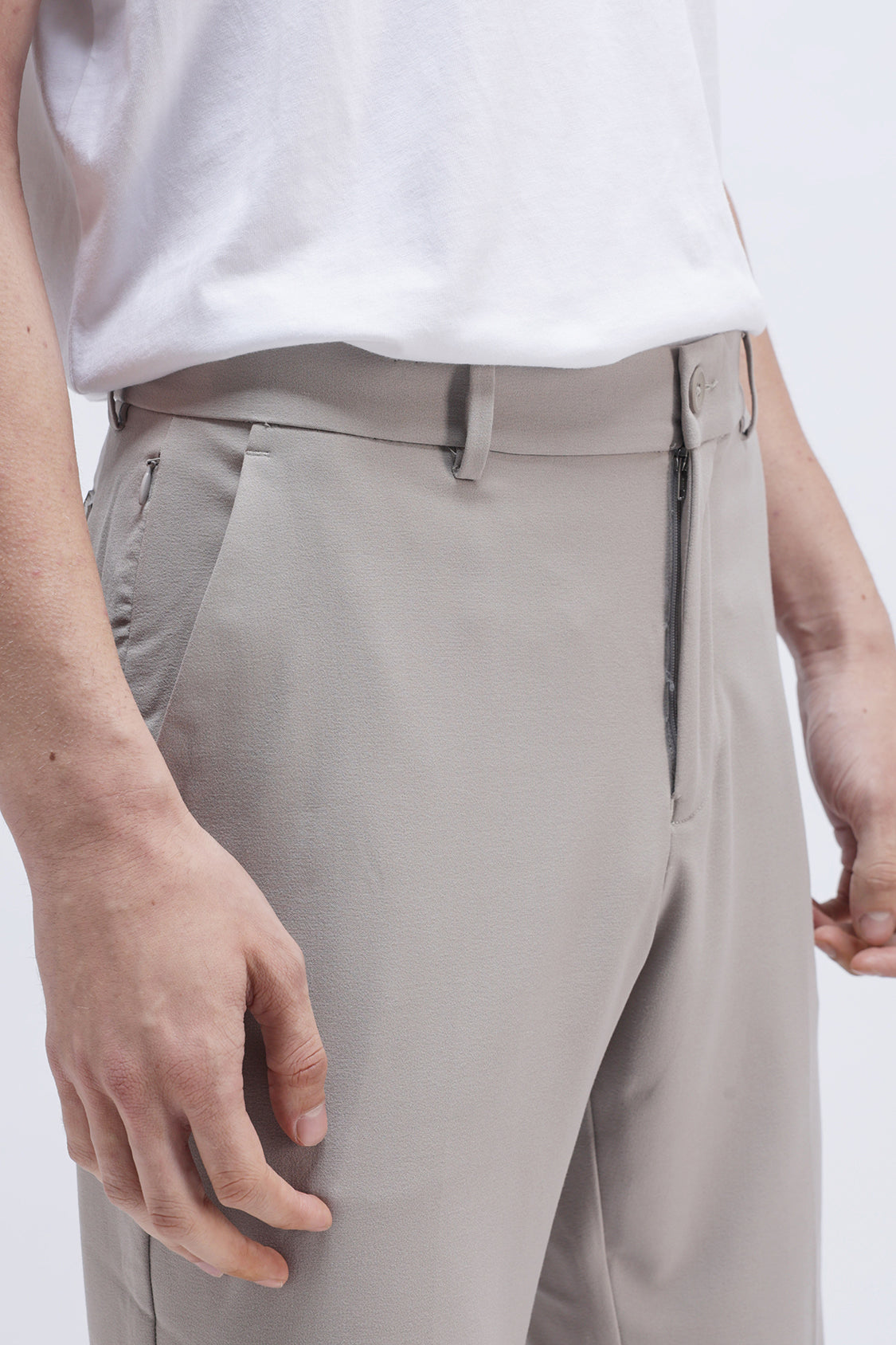 SLIM FIT CASUAL TROUSER