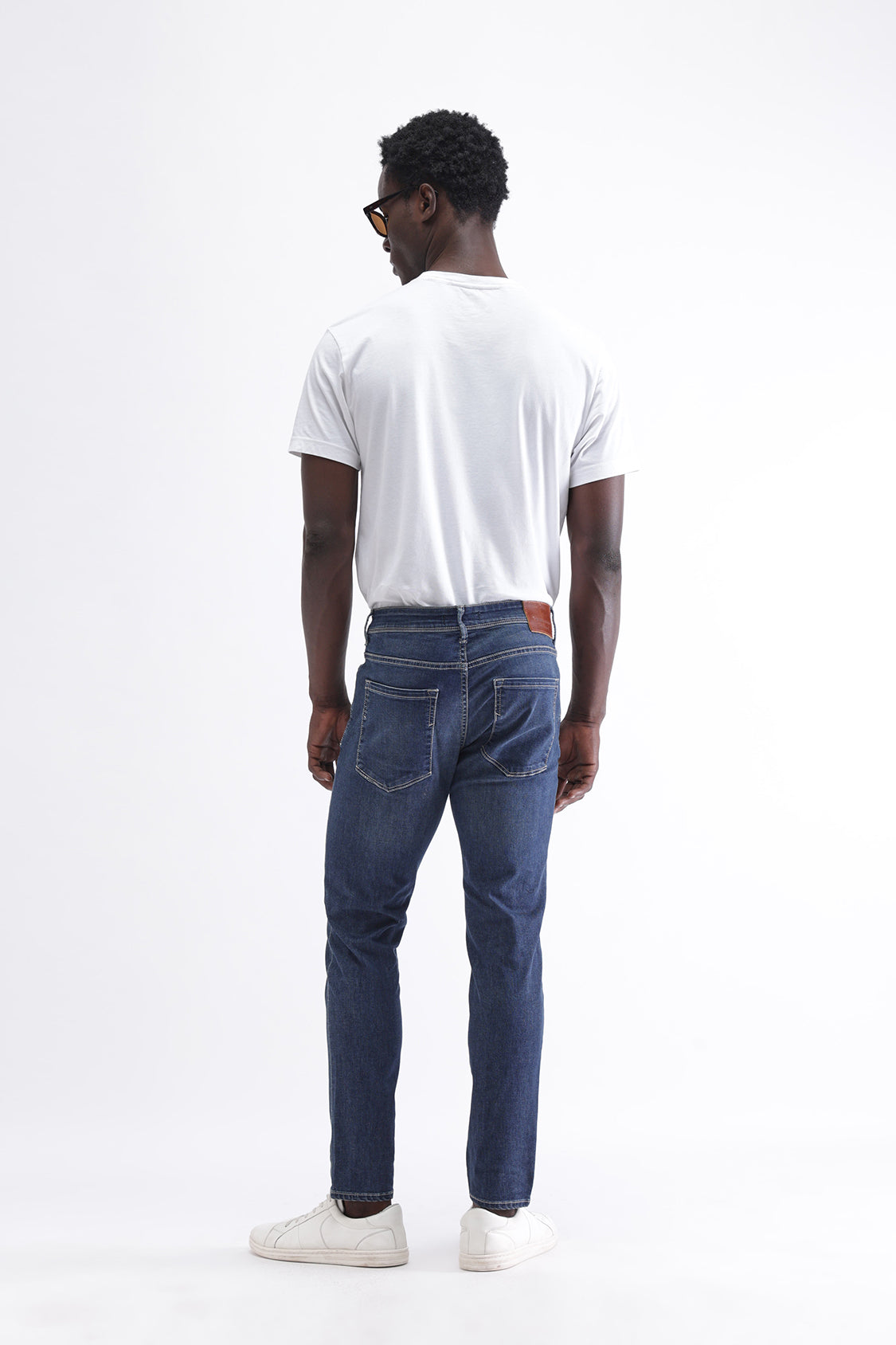 SLIM FIT MID WASH JEANS