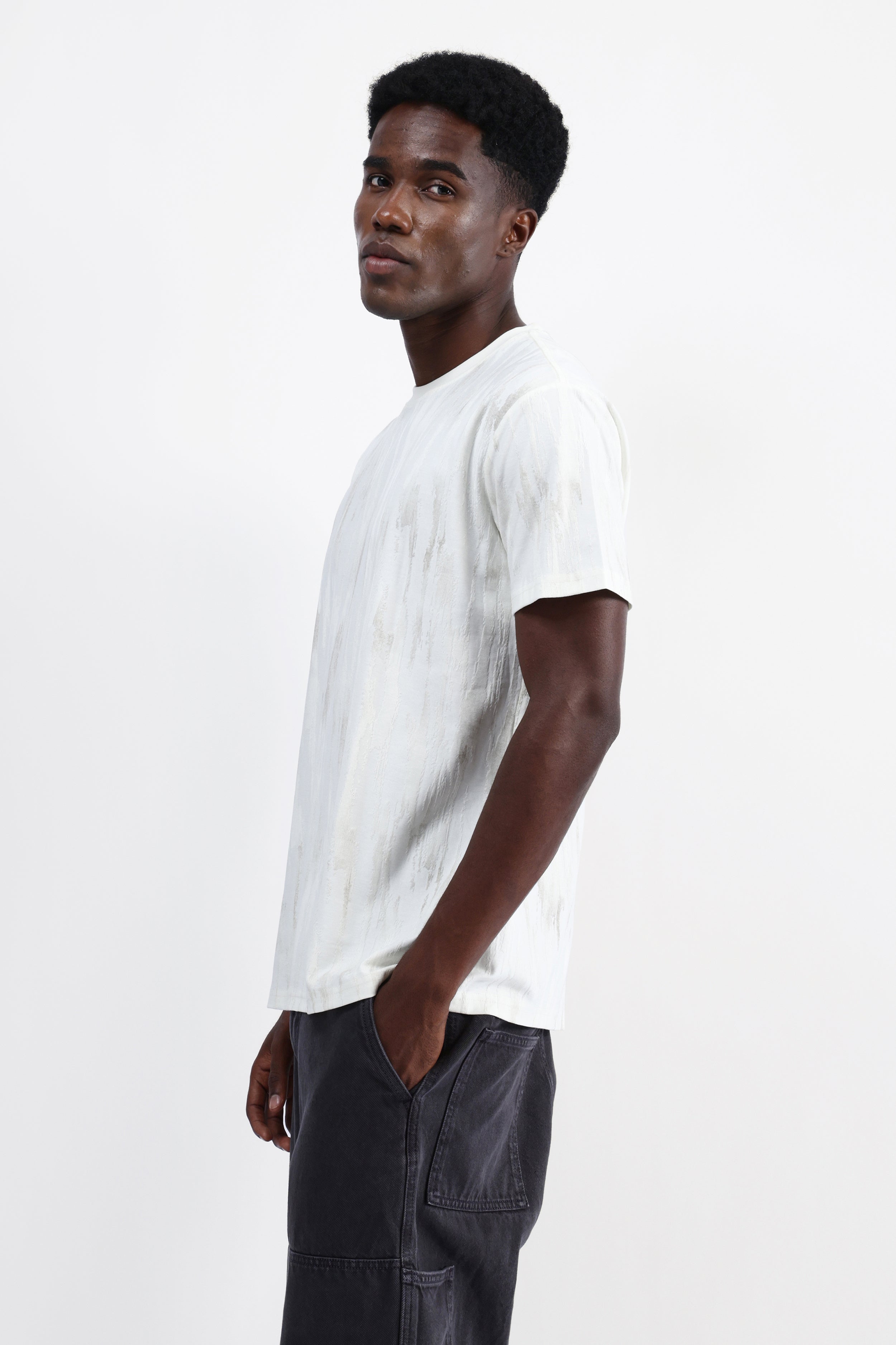 OVERSIZED TEXTURED T-SHIRT