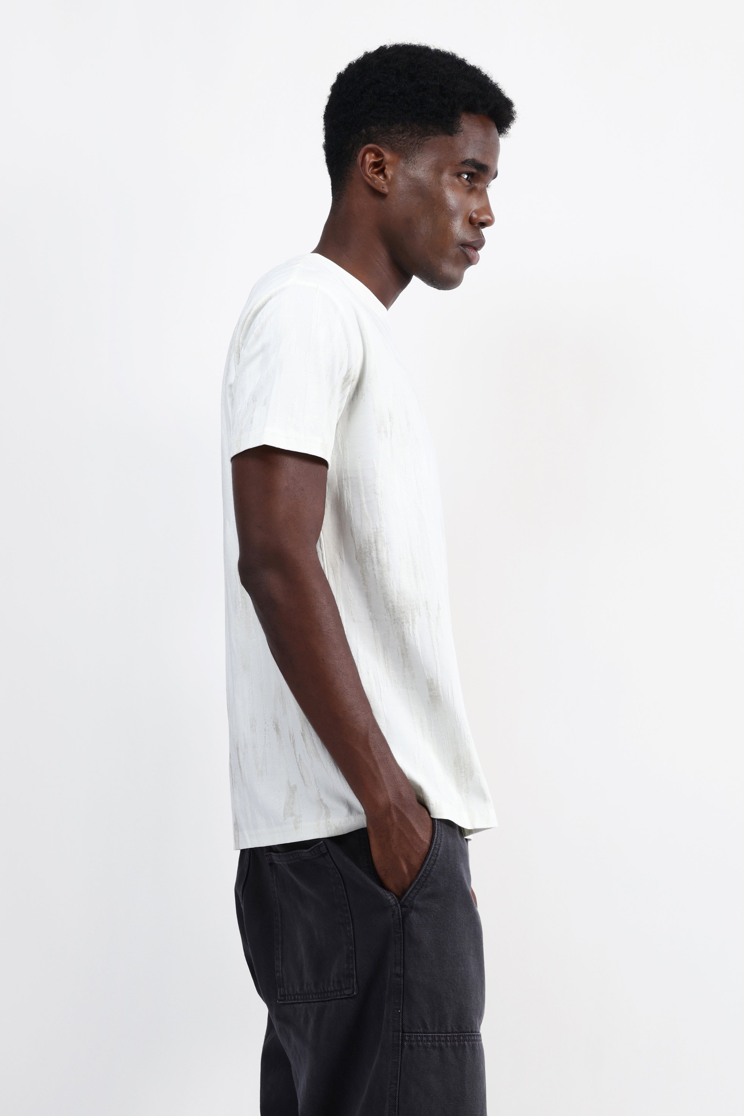 OVERSIZED TEXTURED T-SHIRT