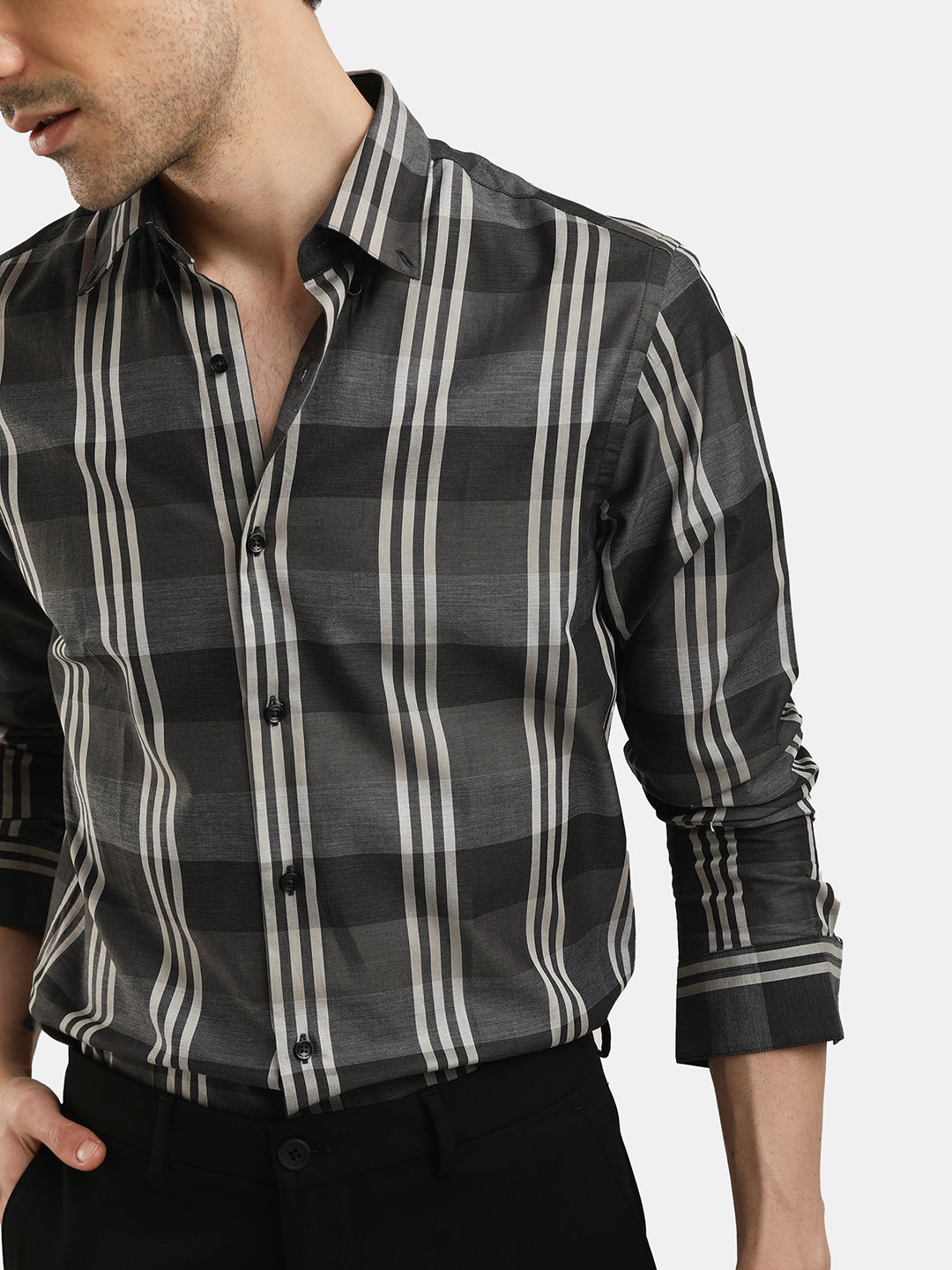 CHECKED FULL SLEEVES SHIRT