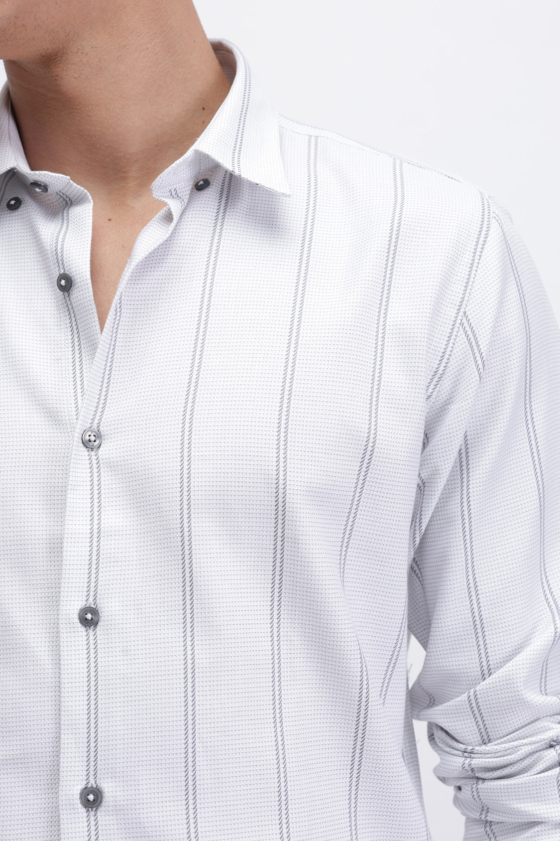 VERTICAL STRIPED SHIRT