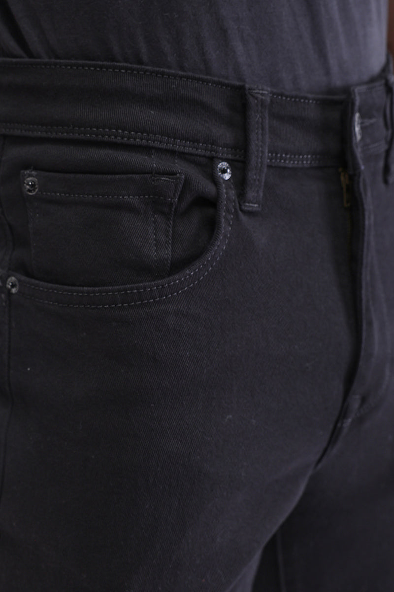 SLIM FIT DARK WASH JEANS