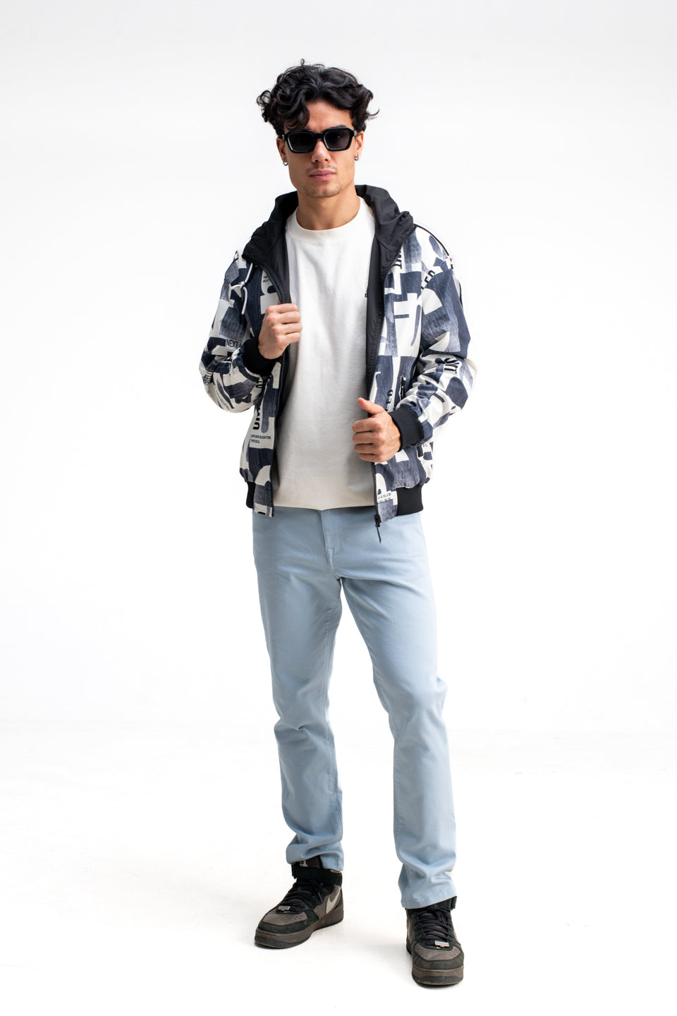 REVERSIBLE ABSTRACT PRINTED JACKET