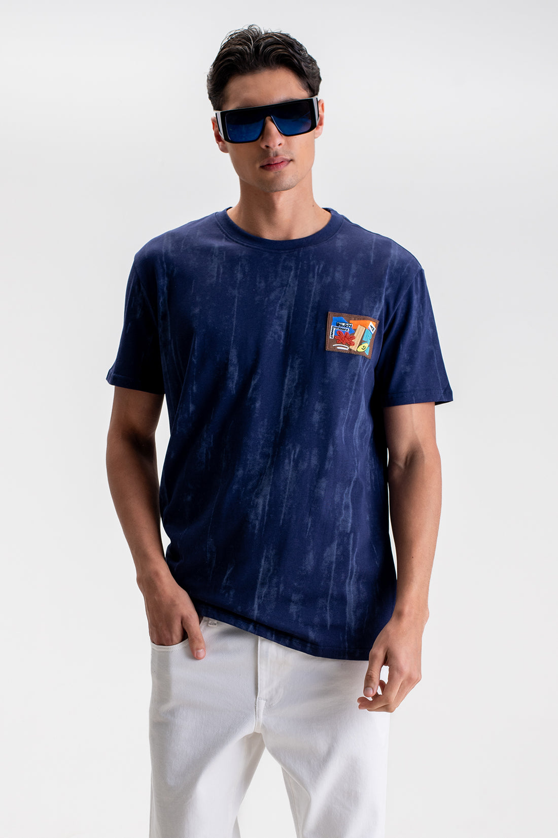 EMBROIDERED OVERSIZED T-SHIRT