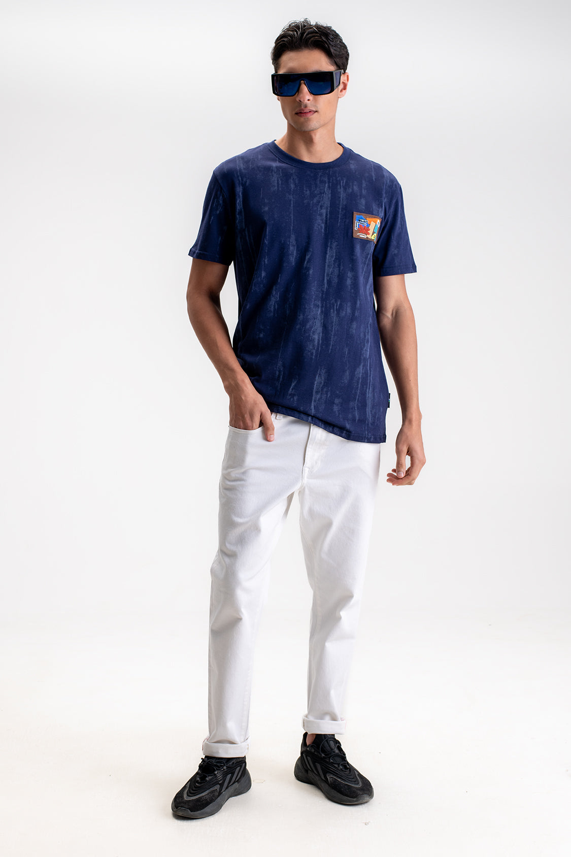 EMBROIDERED OVERSIZED T-SHIRT