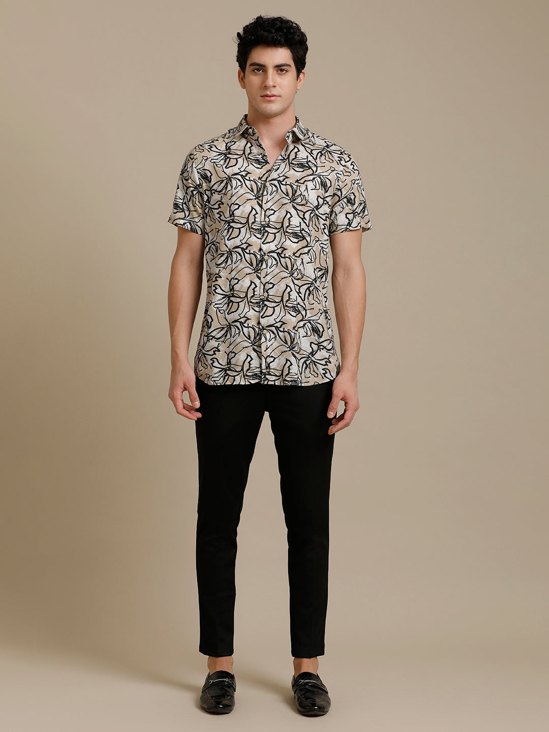 Floral Sand Print Short Sleeve Shirt