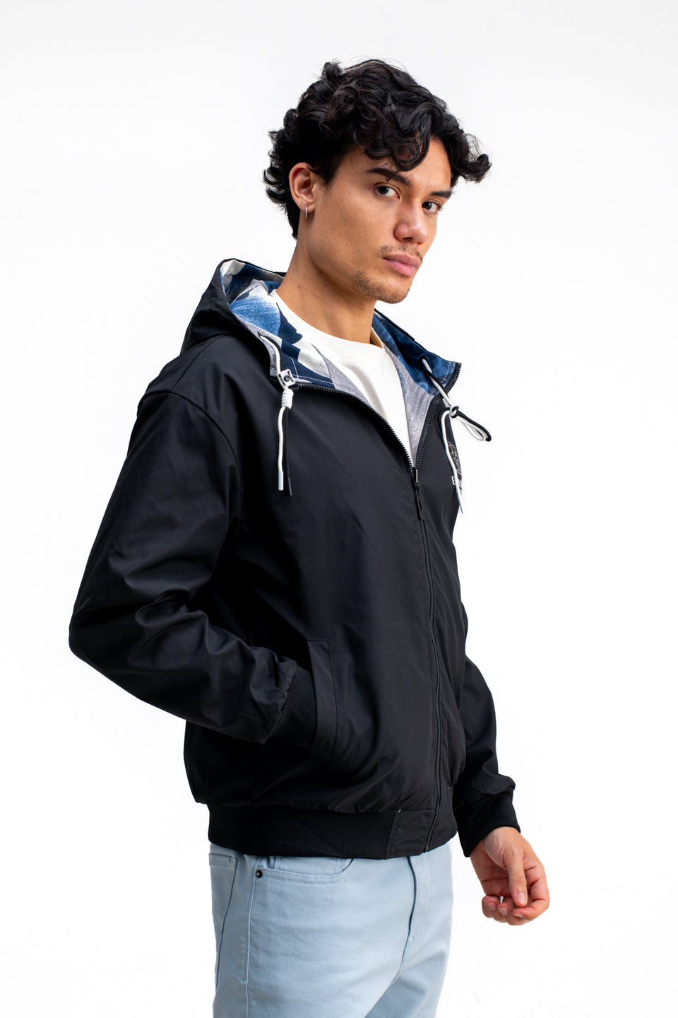 REVERSIBLE ABSTRACT PRINTED JACKET