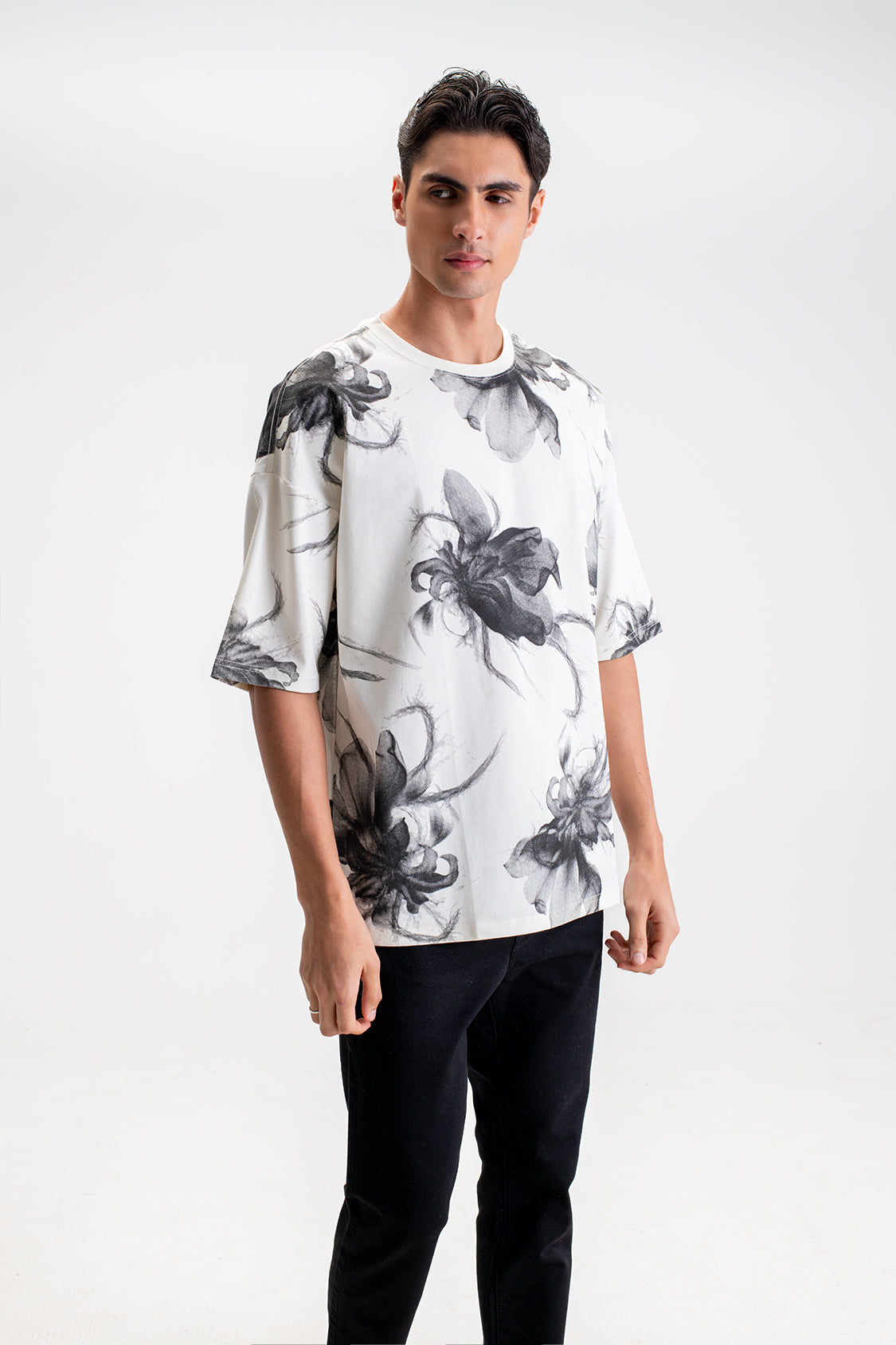 ALLOVER FLORAL PRINT OVERSIZED T-SHIRT