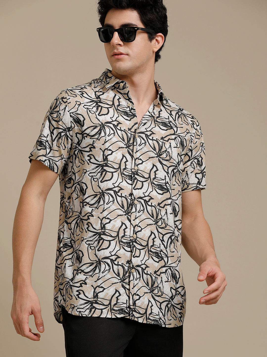 Floral Sand Print Short Sleeve Shirt