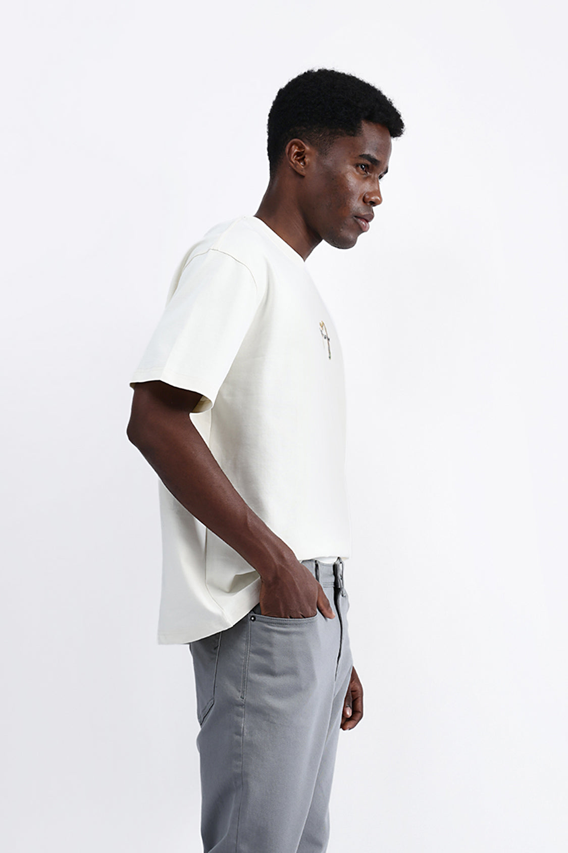 BACK EMBROIDERED OVERSIZE TEE