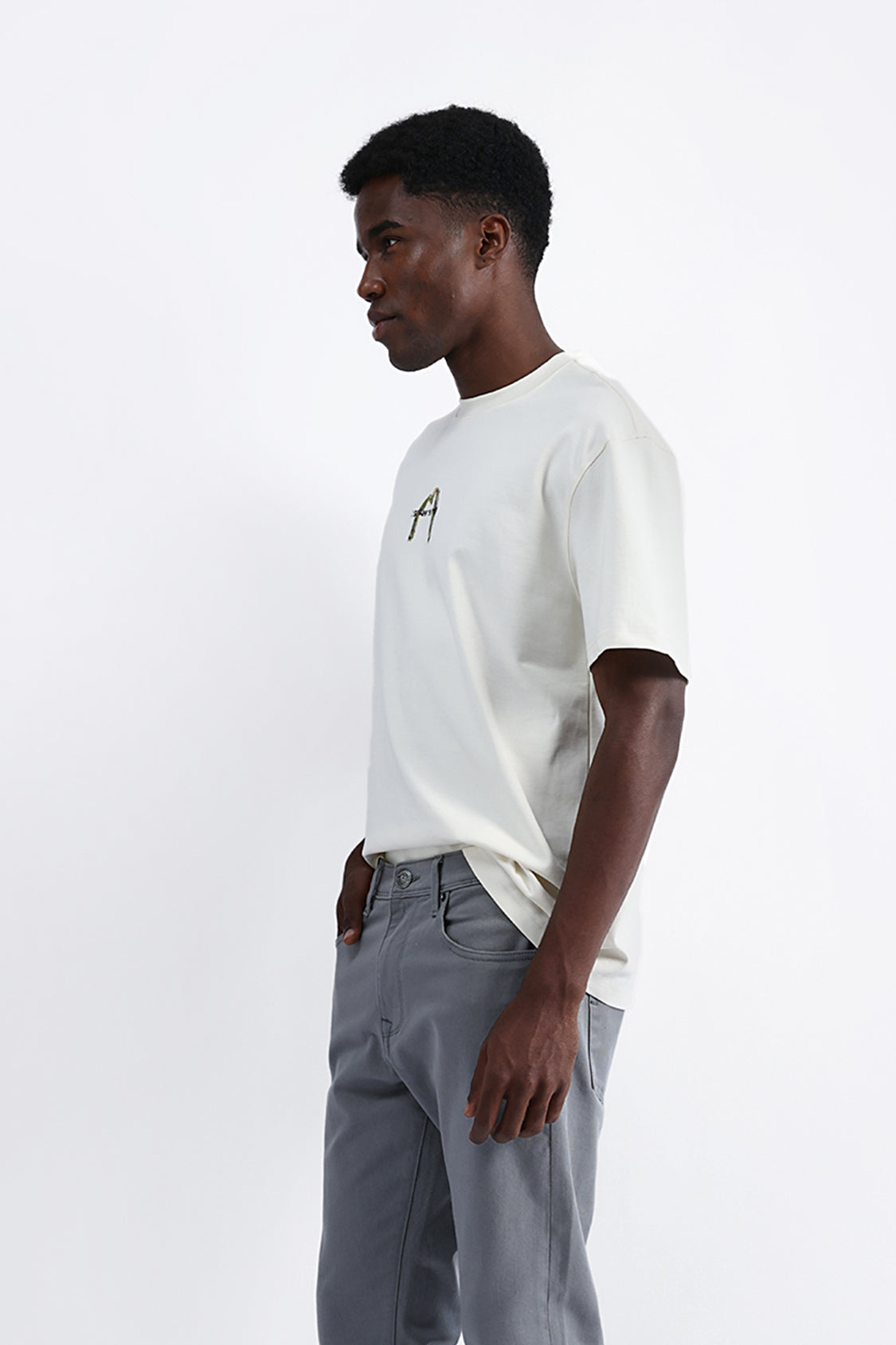 BACK EMBROIDERED OVERSIZE TEE