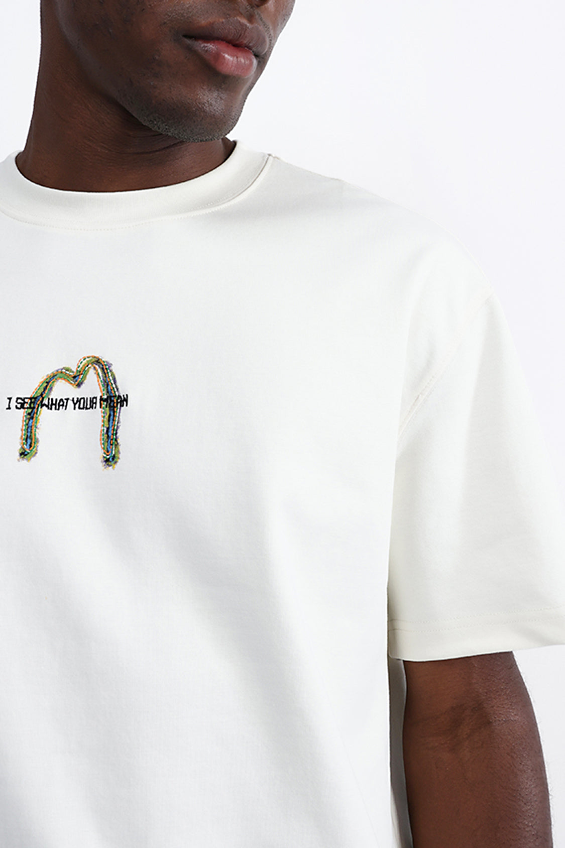 BACK EMBROIDERED OVERSIZE TEE