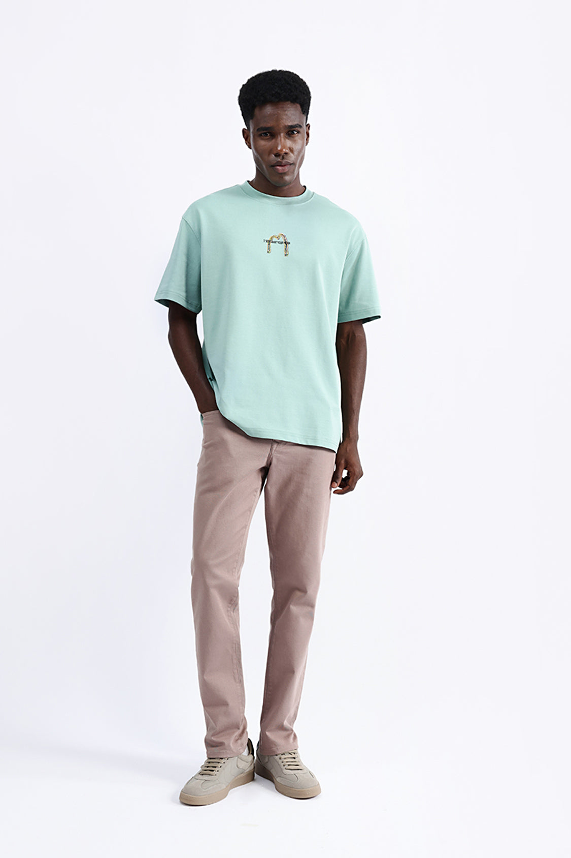 BACK EMBROIDERED OVERSIZE TEE