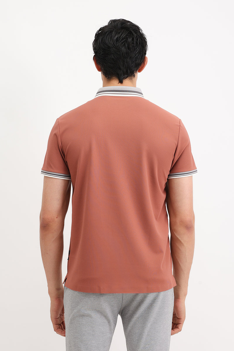 CONTRAST STRIPED COLLAR POLO T-SHIRT